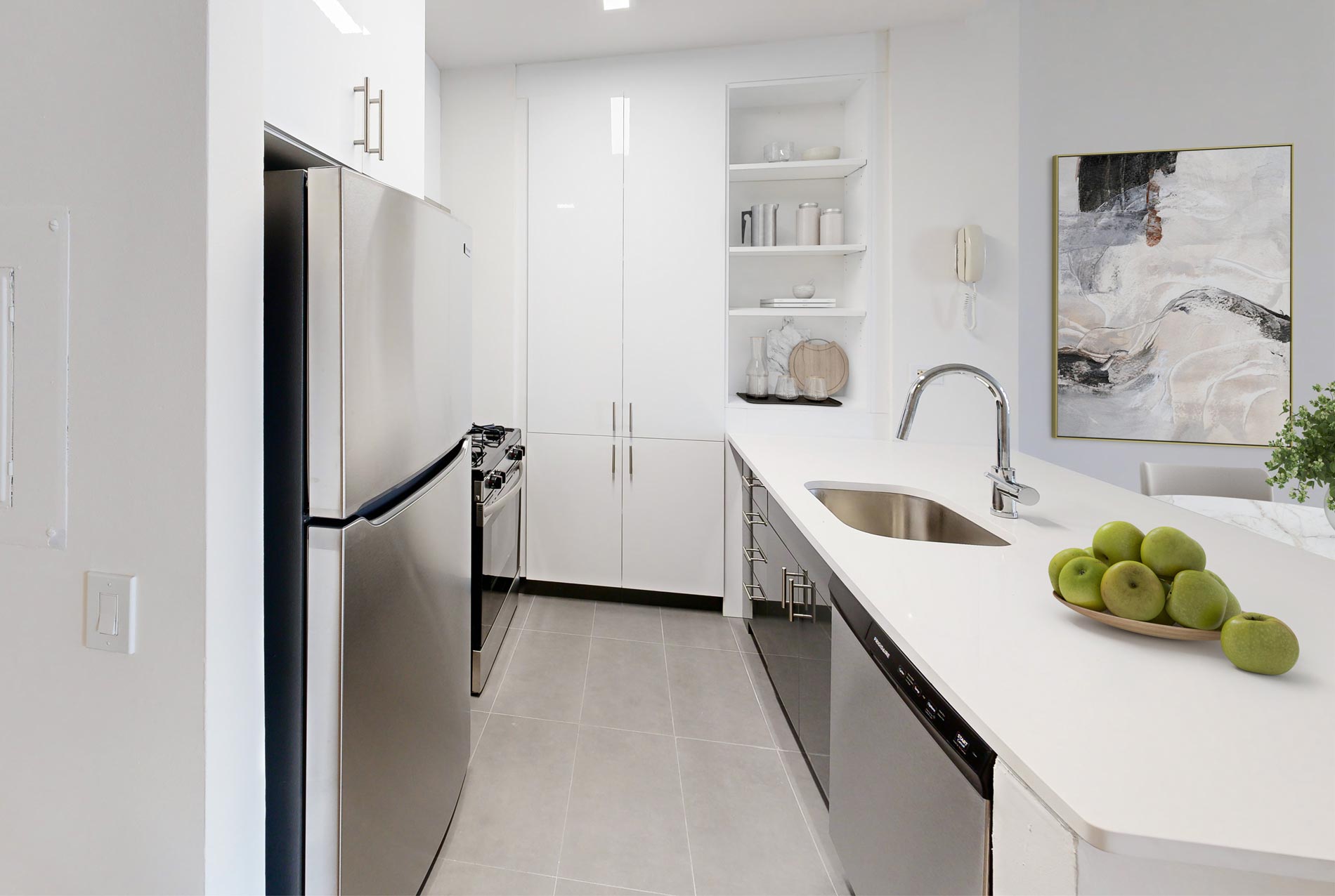 10 Hanover staged kitchen
