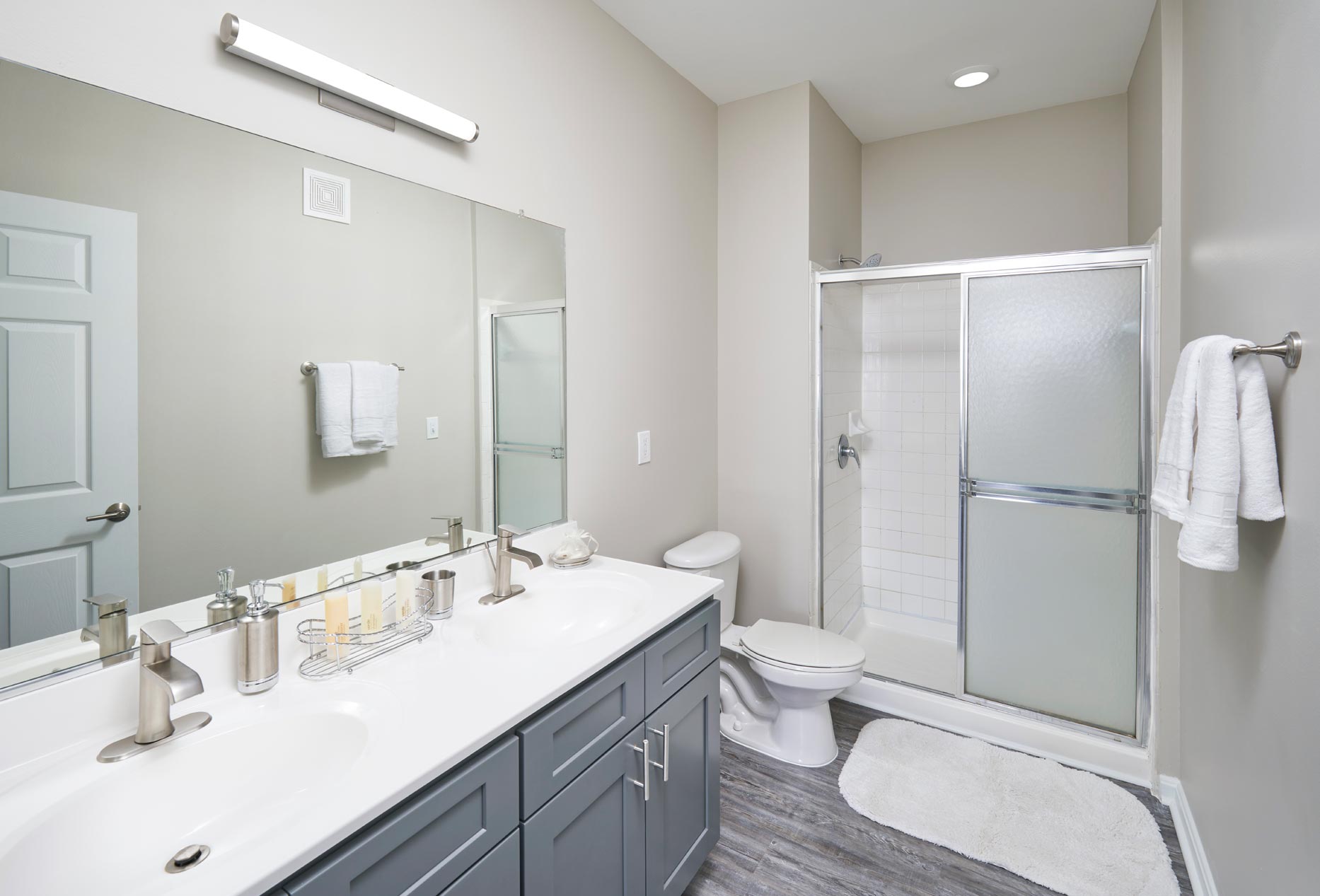 20 Lambourne Staged Bathroom