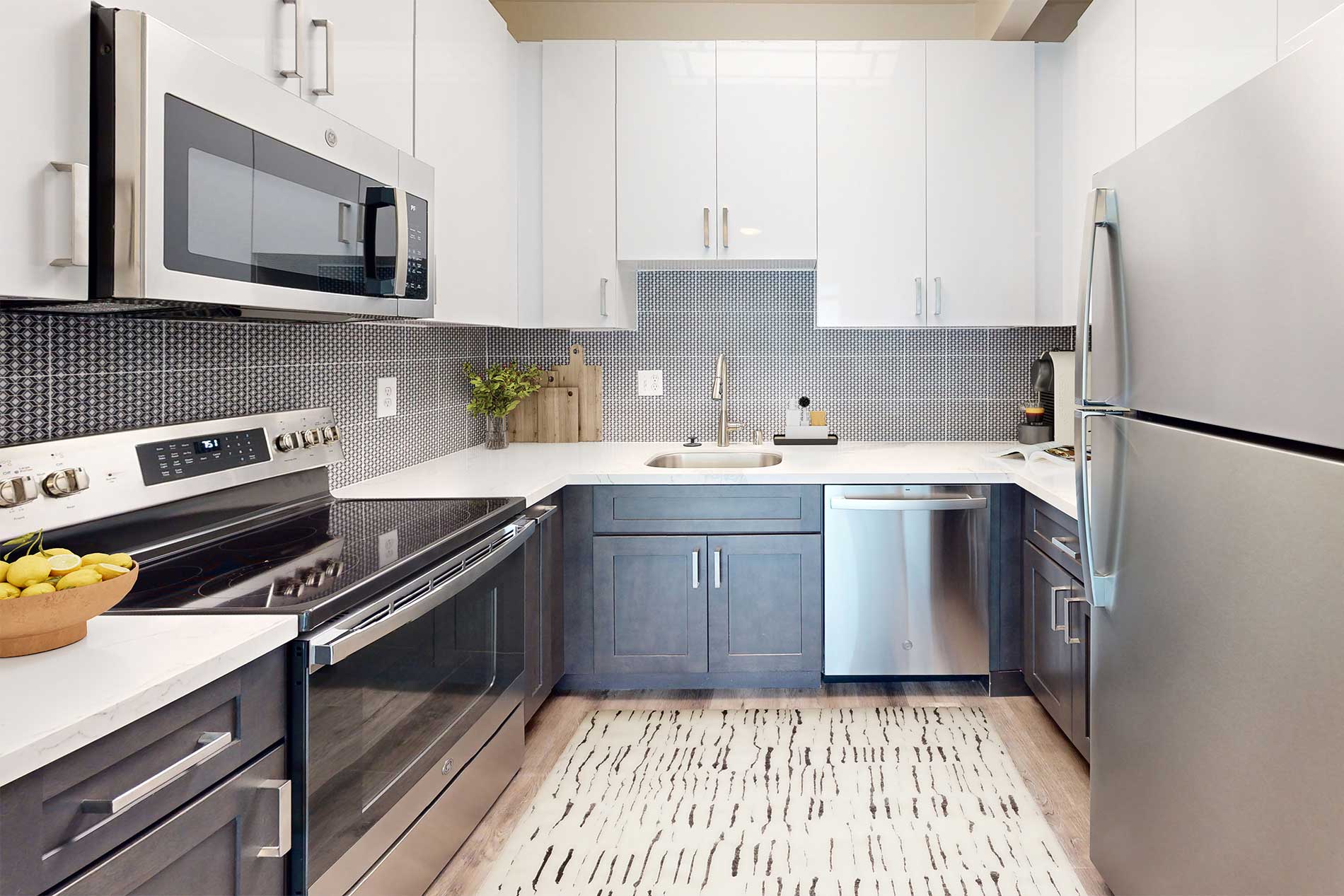 2000 Post apartment kitchen