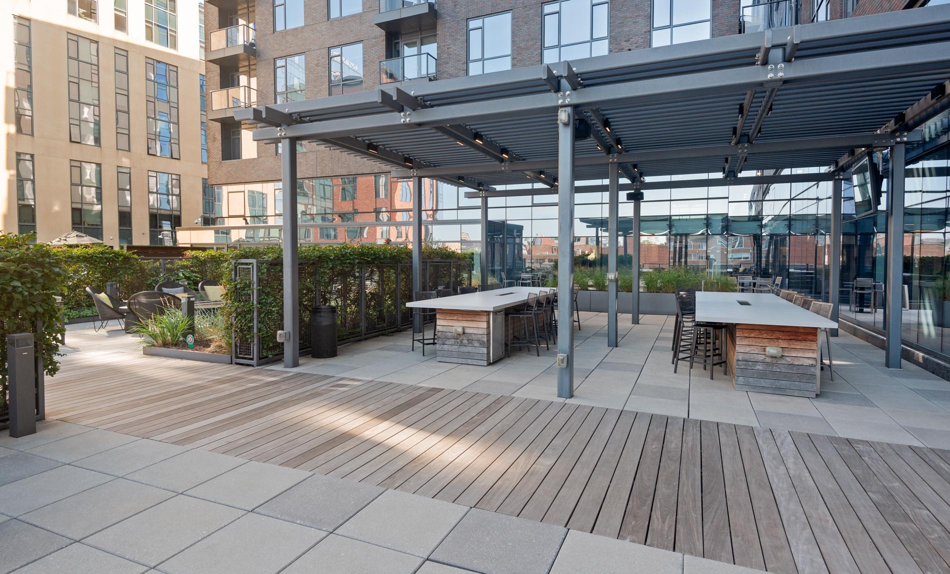 345 Harrison grilling area