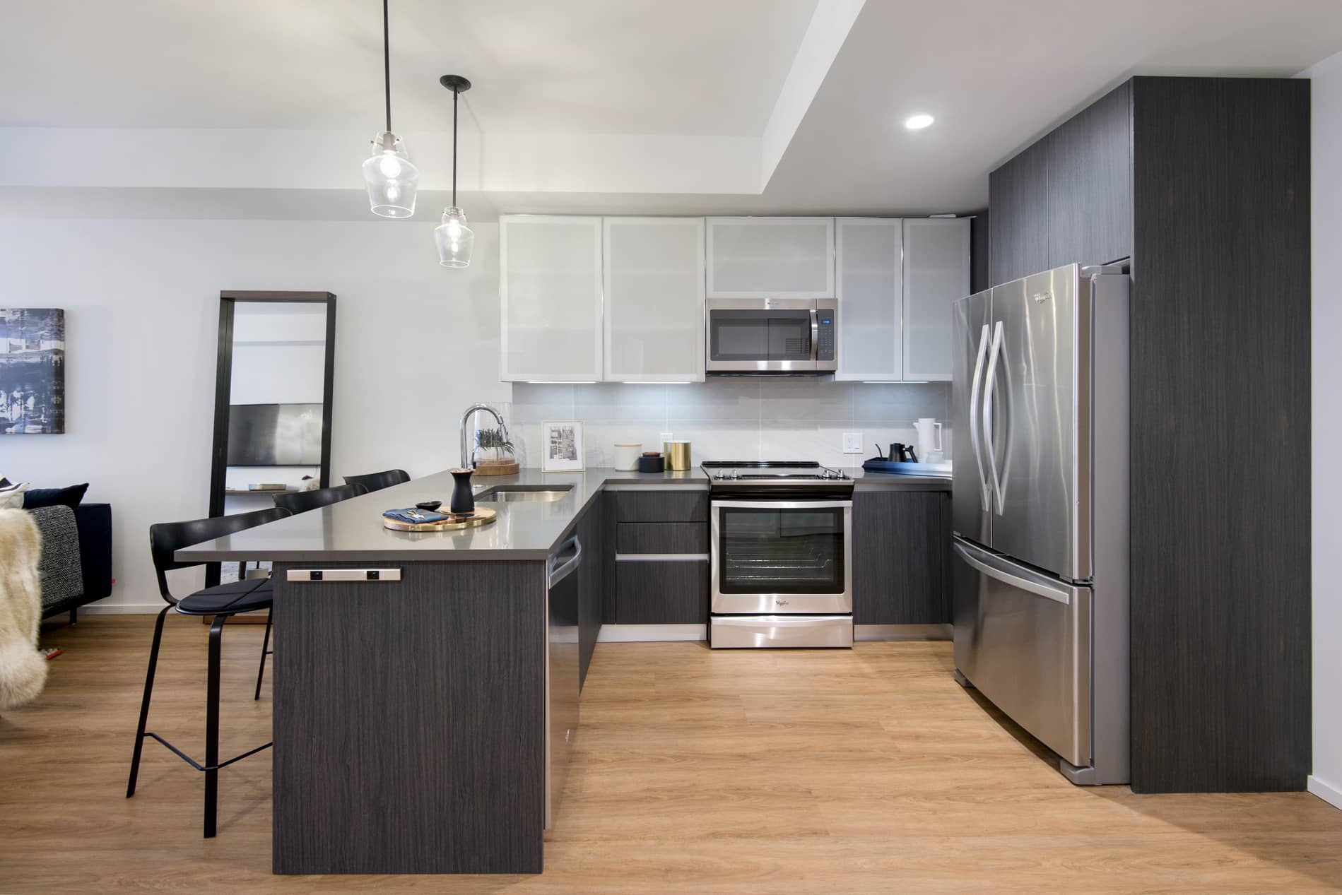 345 Harrison West Gate Apartment Kitchen