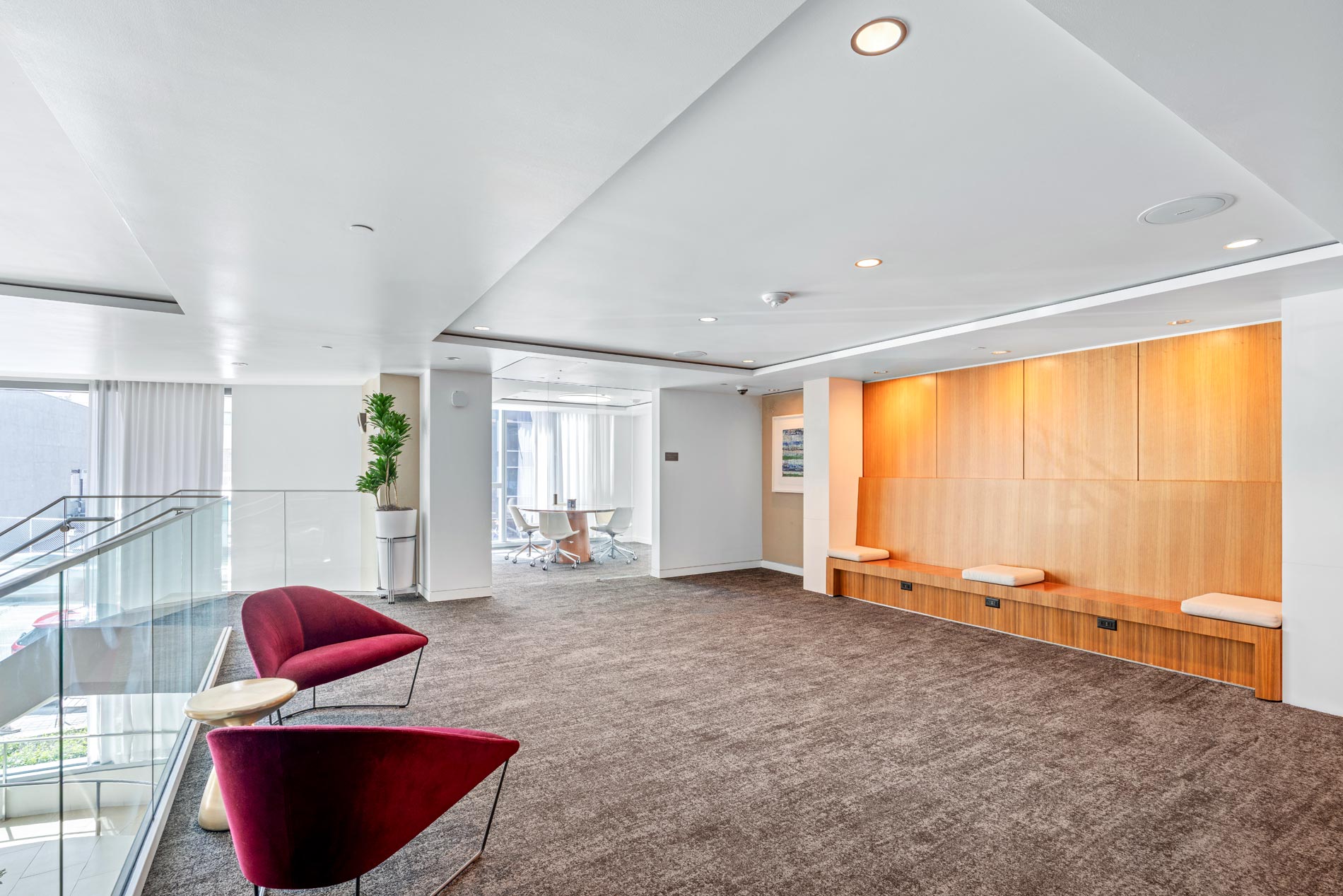 399 Fremont lobby