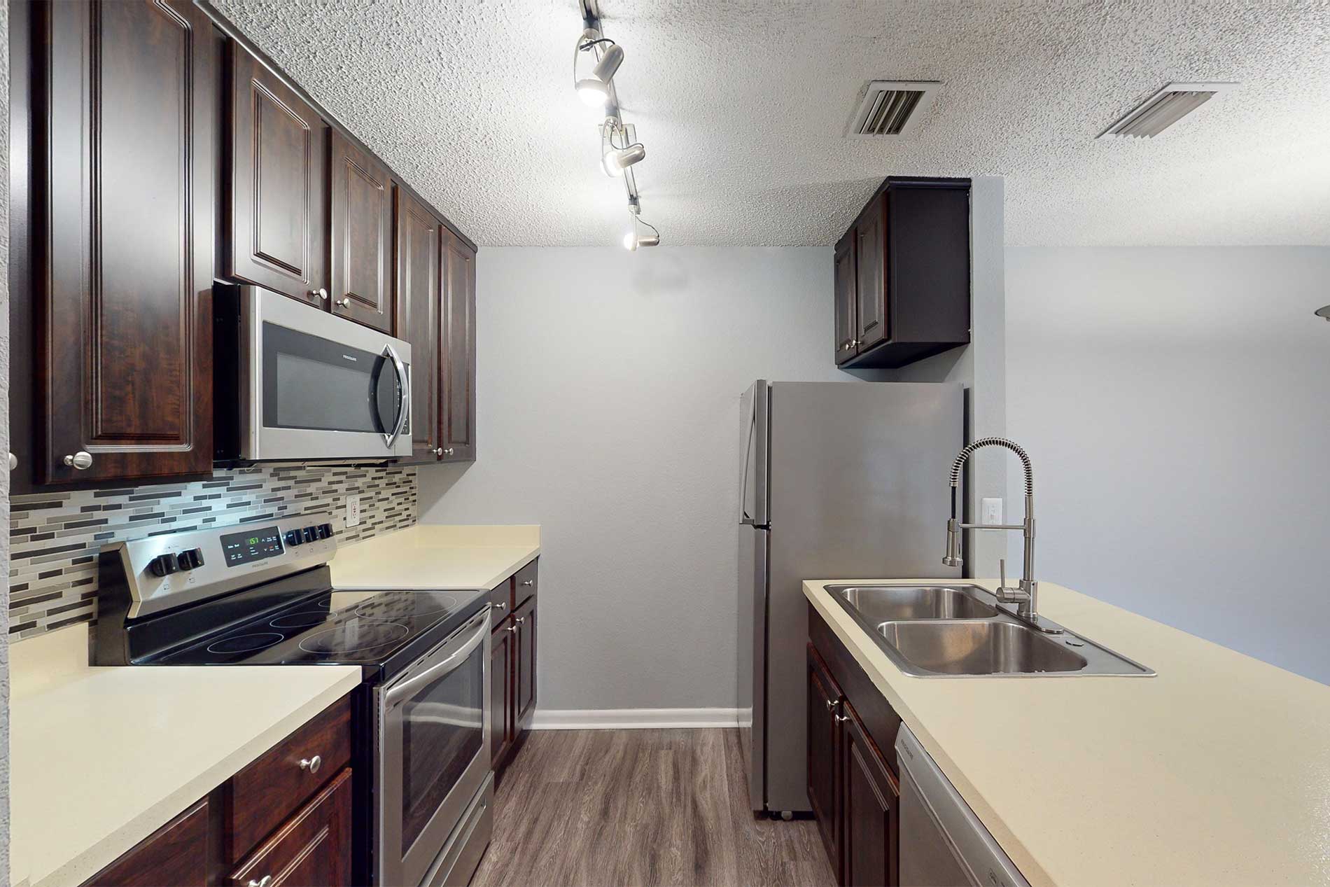 Altamira Place apartment kitchen