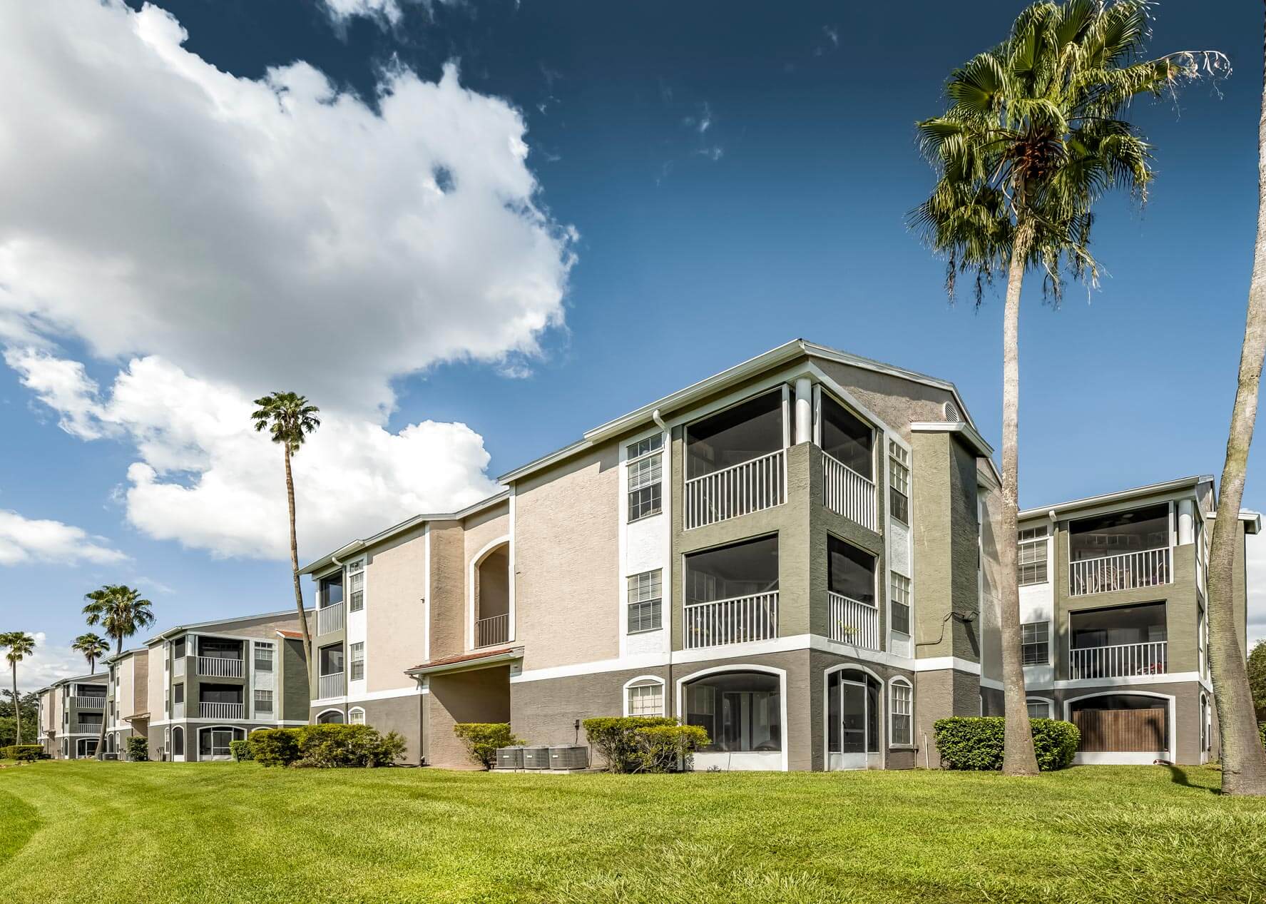 Arbors at Lee Vista Apartments Building Exterior