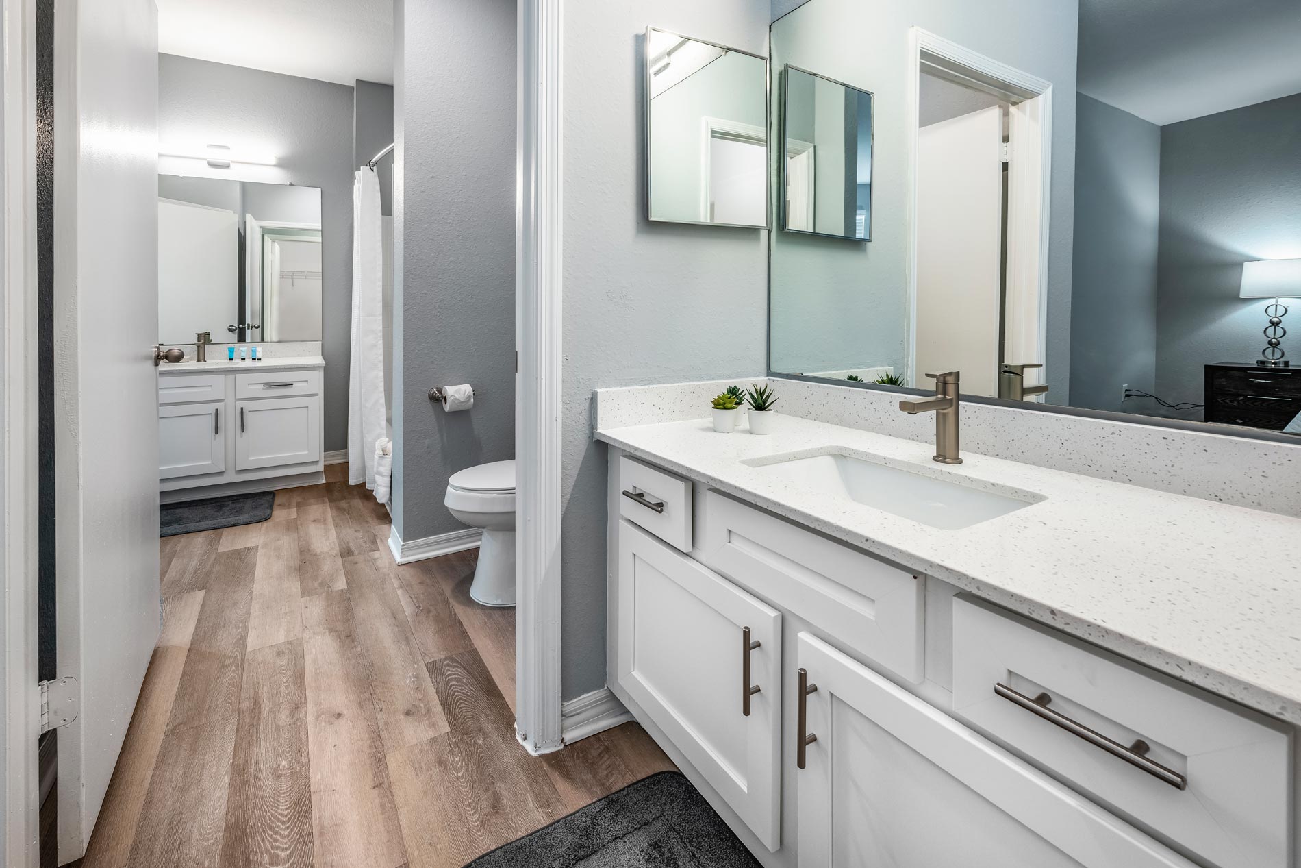 Arbors Maitland Staged Unit Bathroom