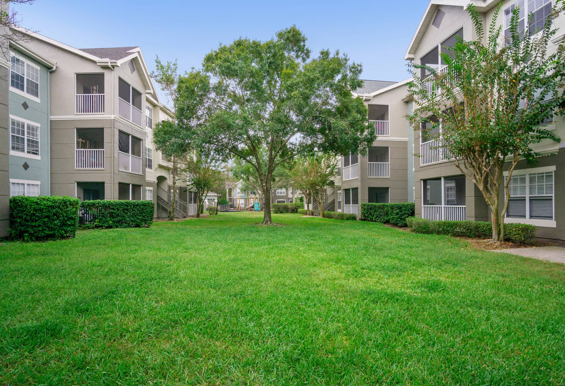 Ashton at Waterford Lakes Exterior