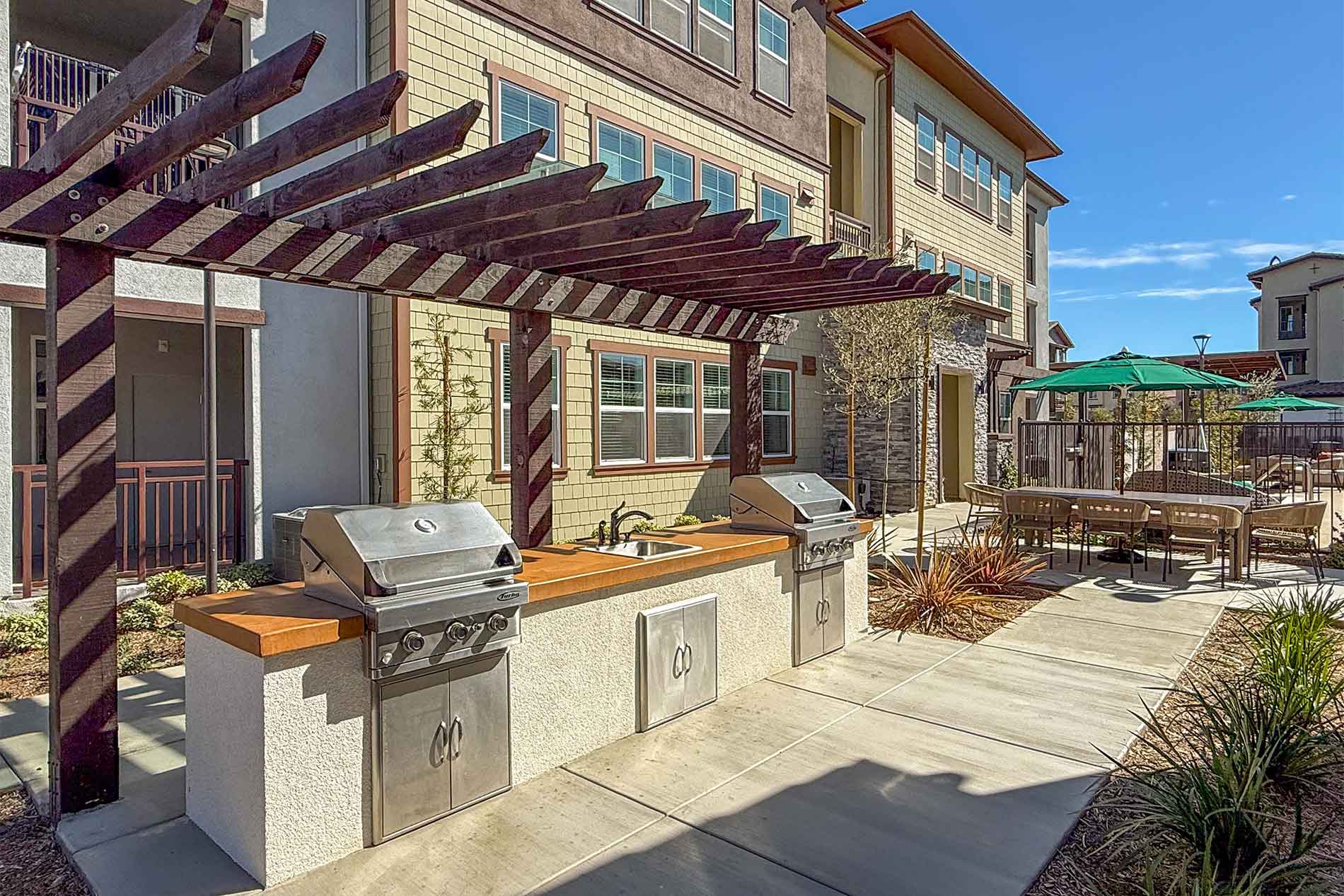 Avena grilling area