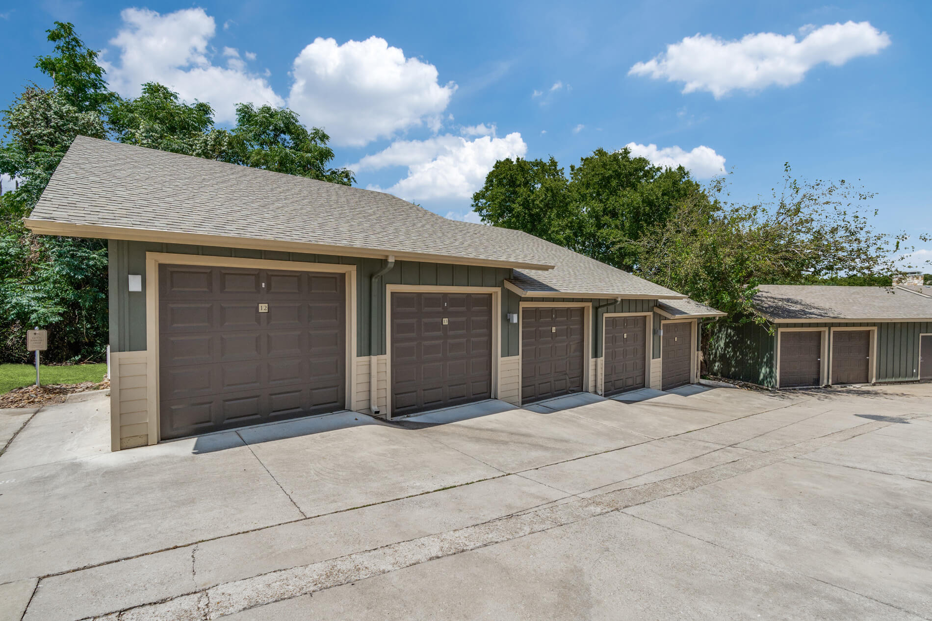 Barton Creek garages