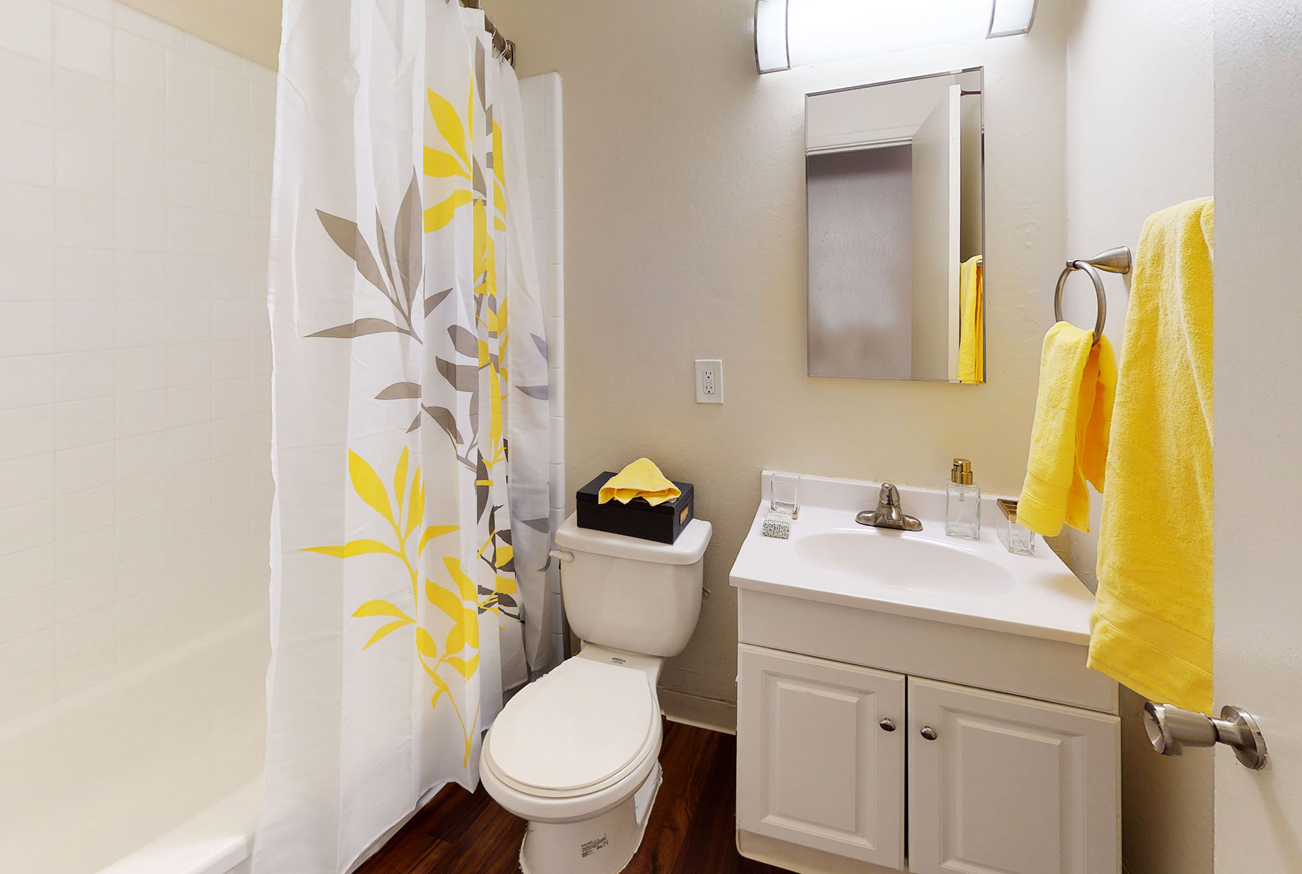 Bay Terrace Apartments Bathroom