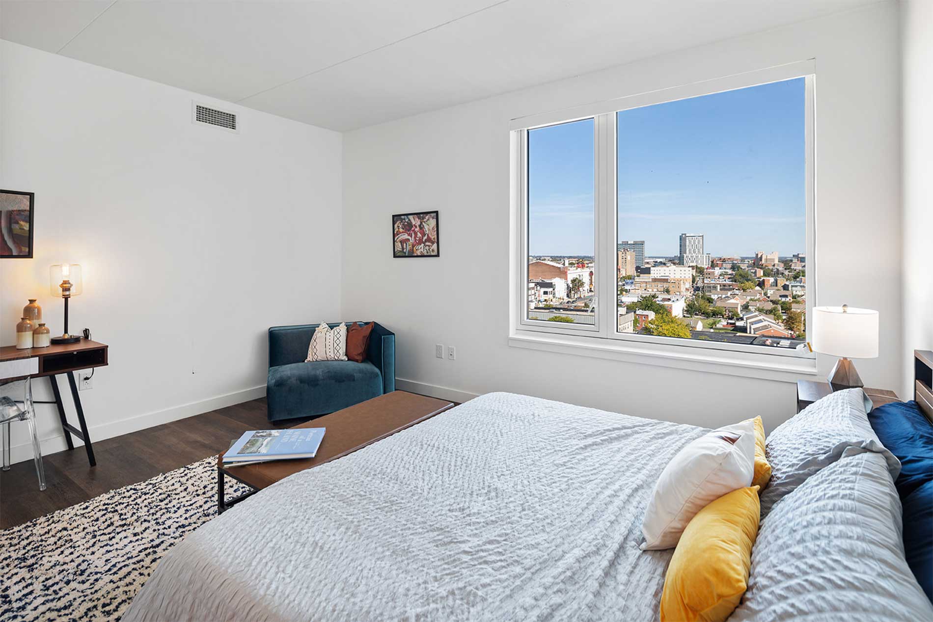 Broadridge apartment bedroom