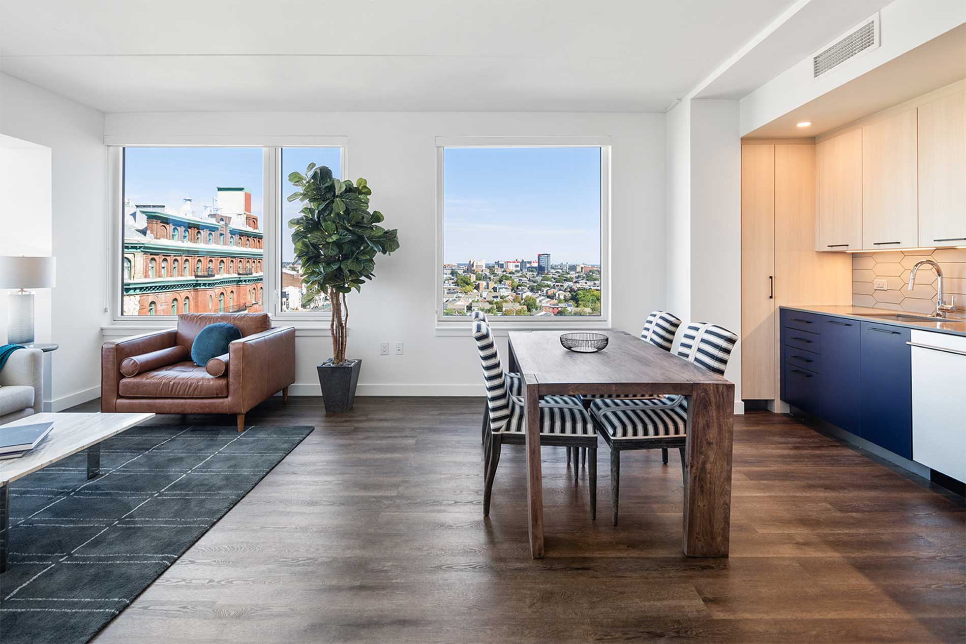 Broadridge apartment dining space