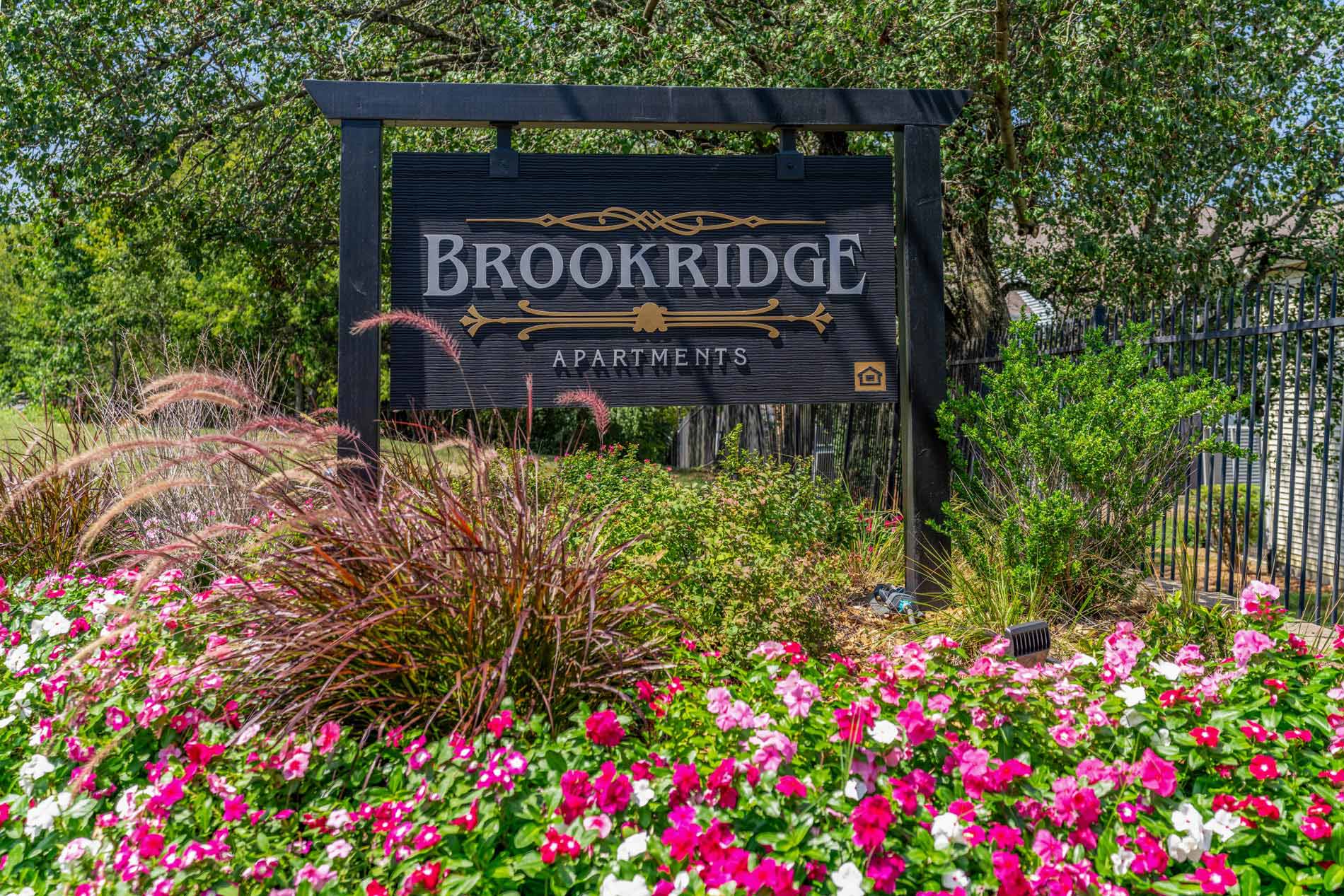 Brookridge monument sign