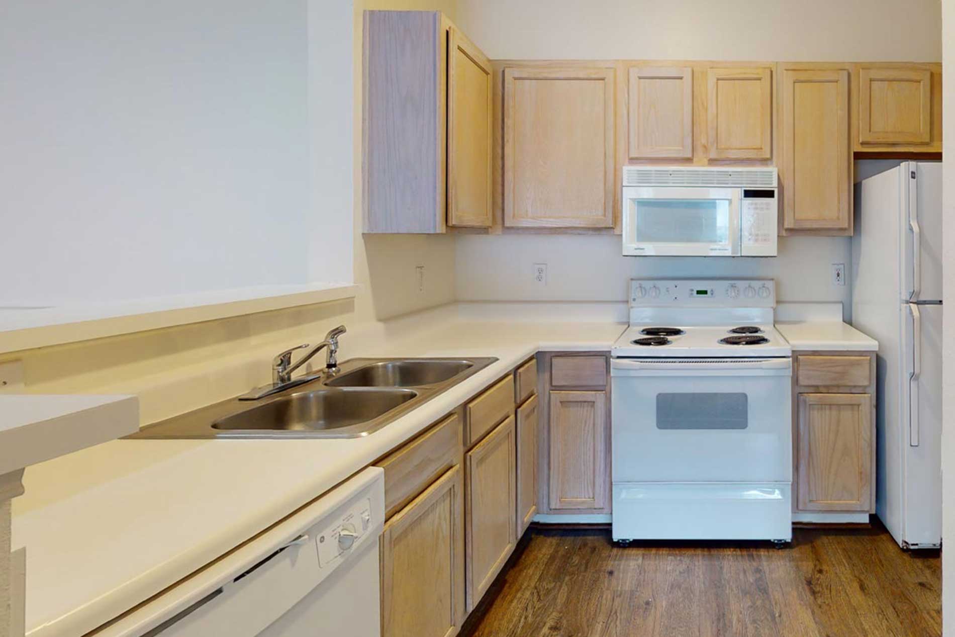 Carrington Hills apartment kitchen
