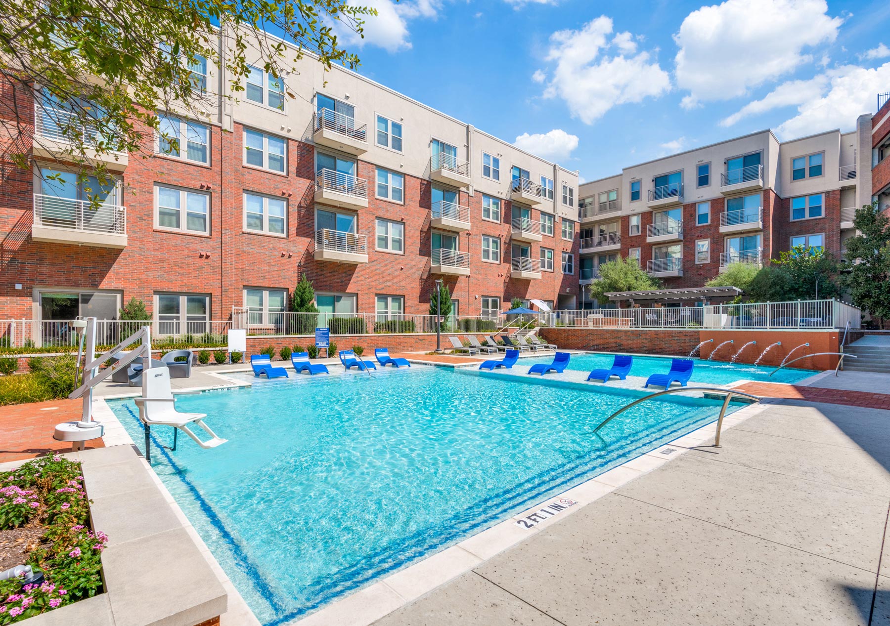 Central Square at Frisco pool