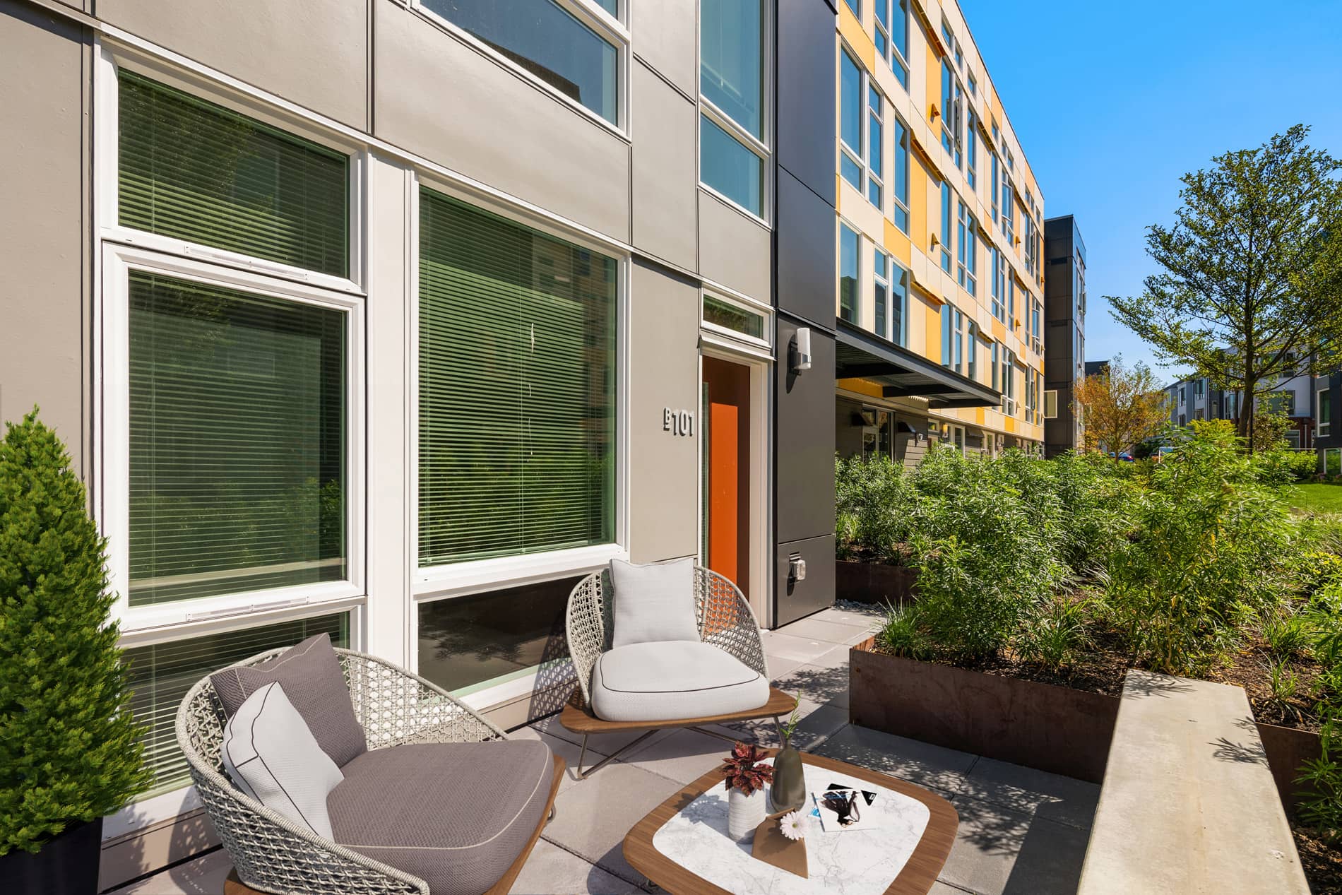 Cityline Apartments Patio