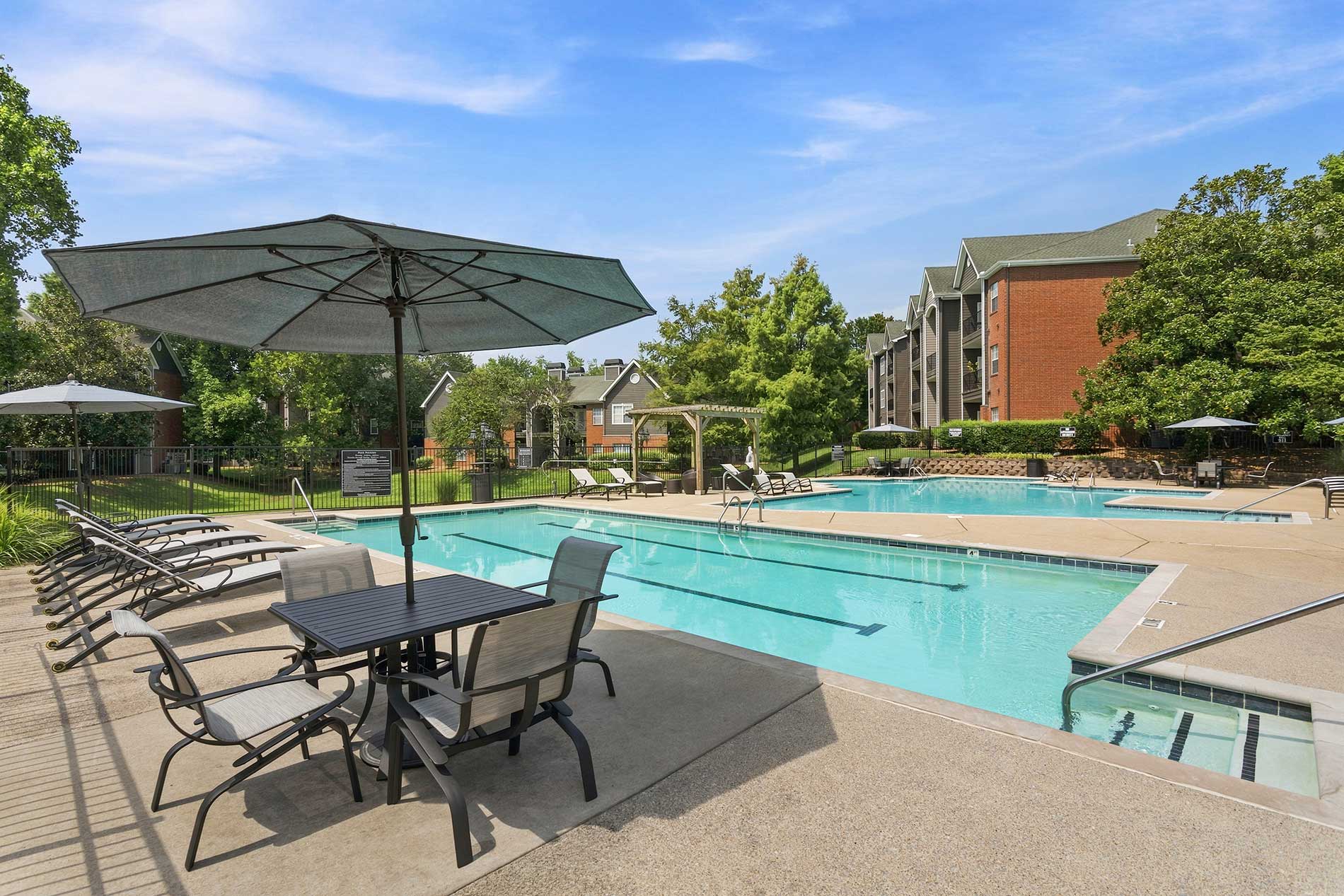 Colonnade pool