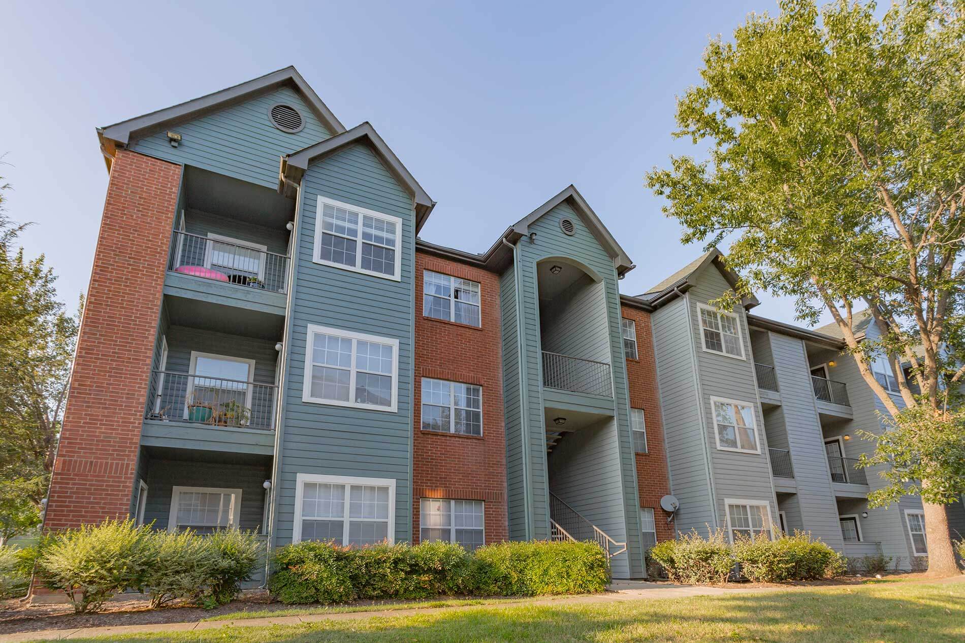 The Colonnade community exterior