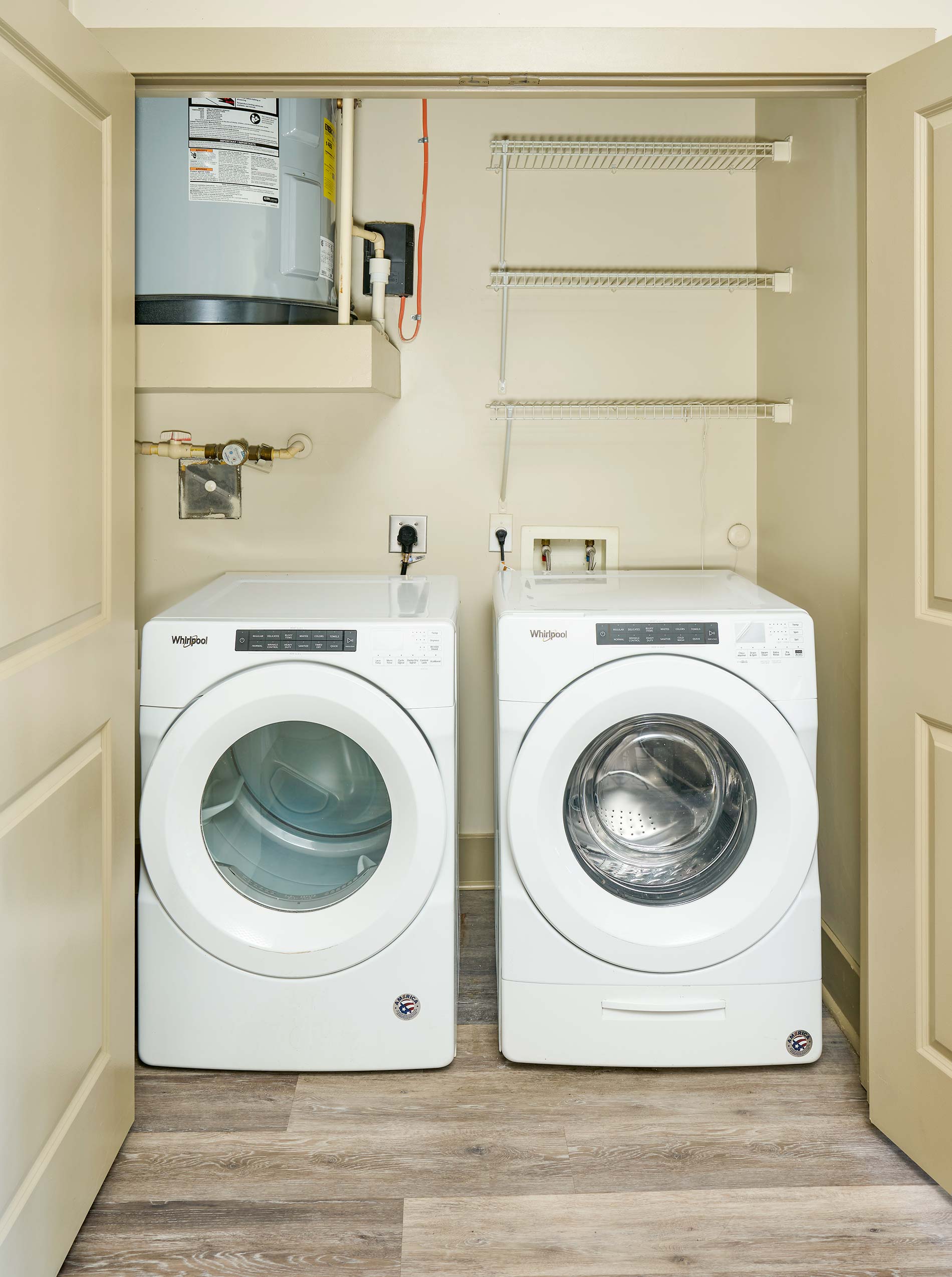 Domain Brewers Hill staged laundry room