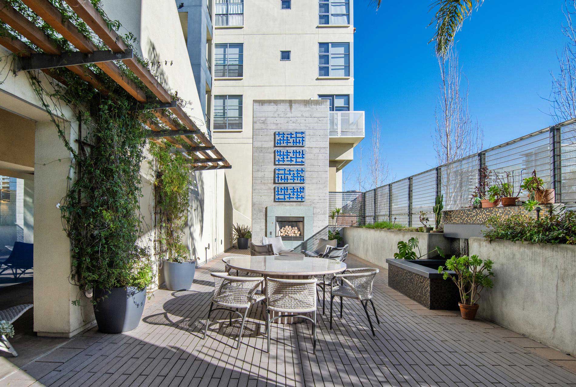 Edgewater first floor courtyard