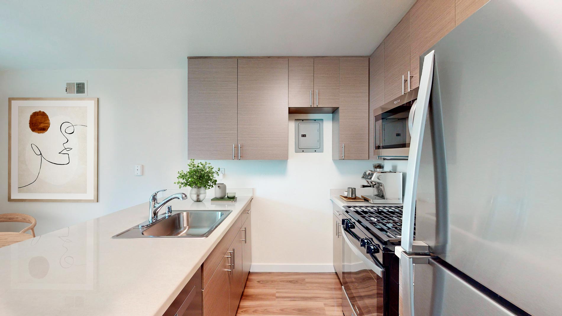 Harbor Mesa Verde staged kitchen
