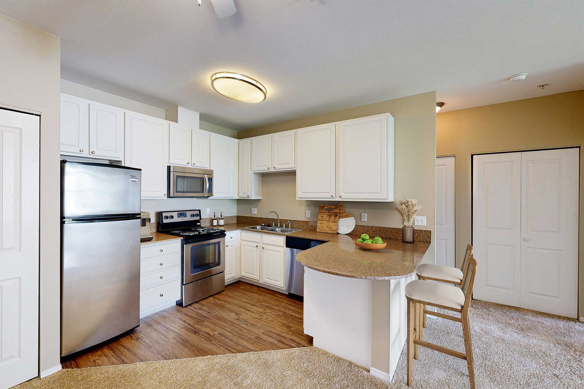 Hearthstone apartment kitchen