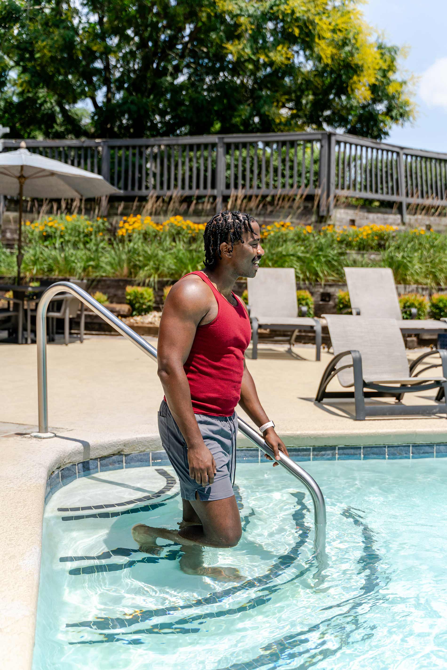Hickory Run man walks into pool