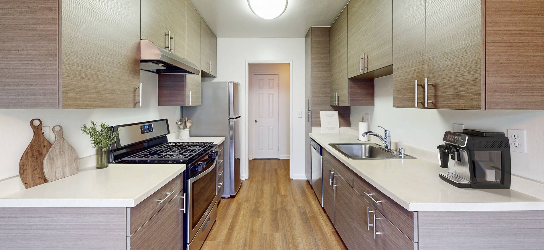 Huntington Vista staged kitchen