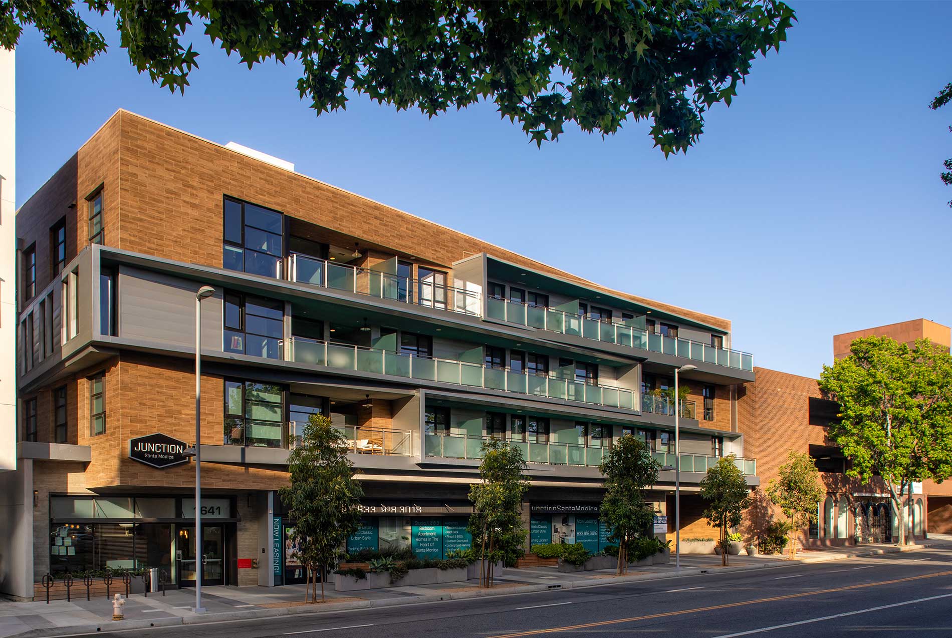 Stylish Junction Santa Monica apartment living with modern rooftop lounge and quality interiors