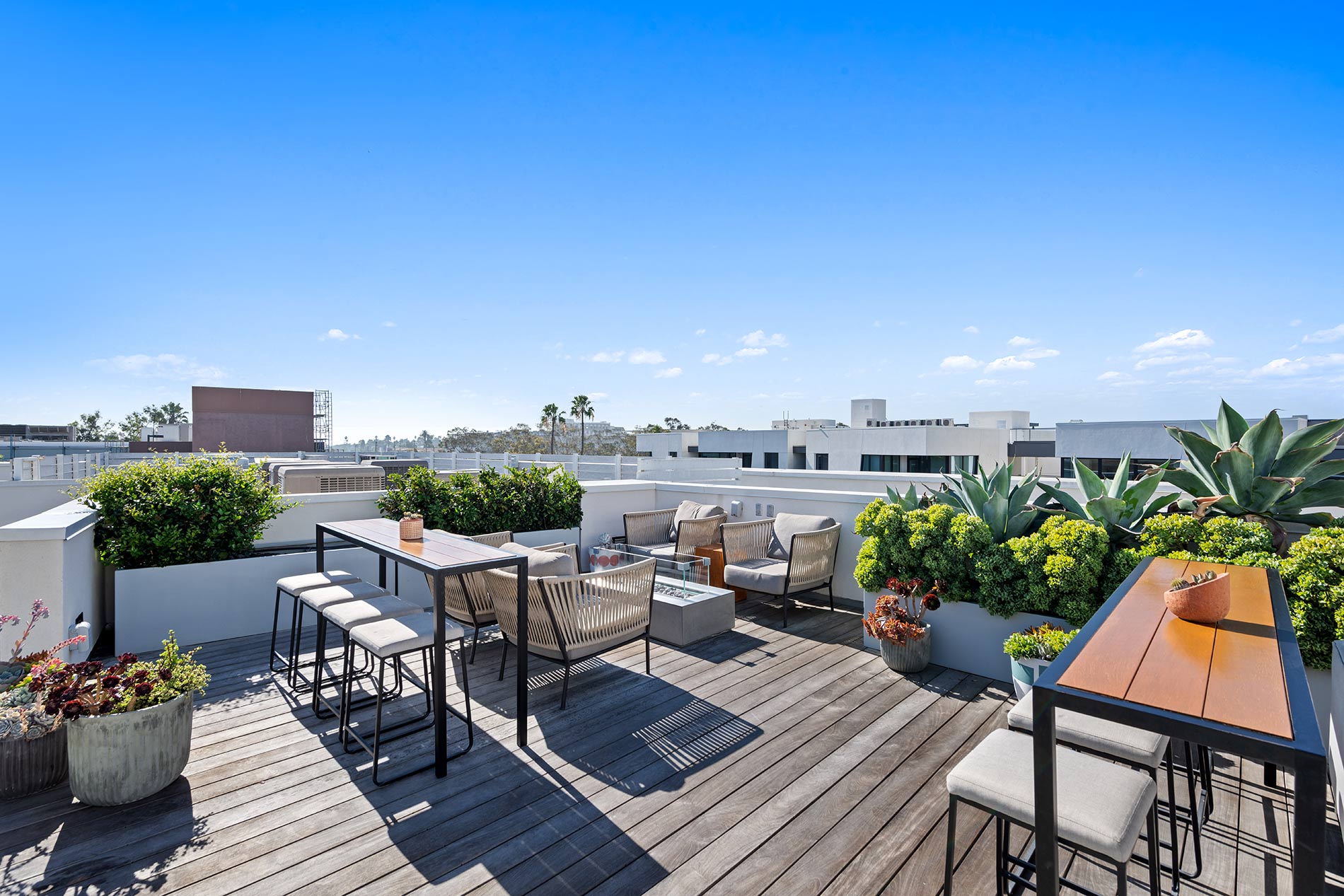 Junction Santa Monica rooftop deck