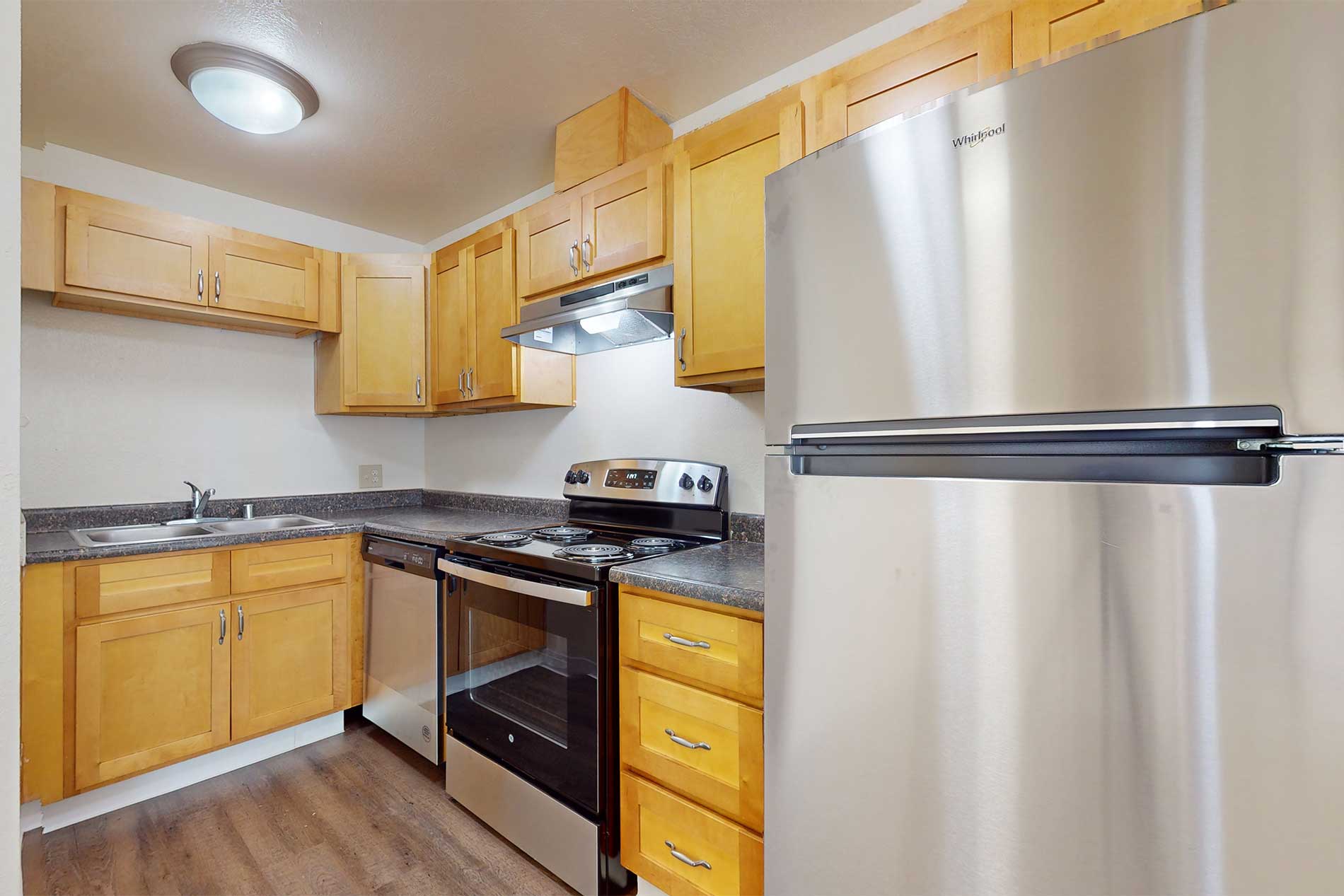 Laurel Tree apartment kitchen