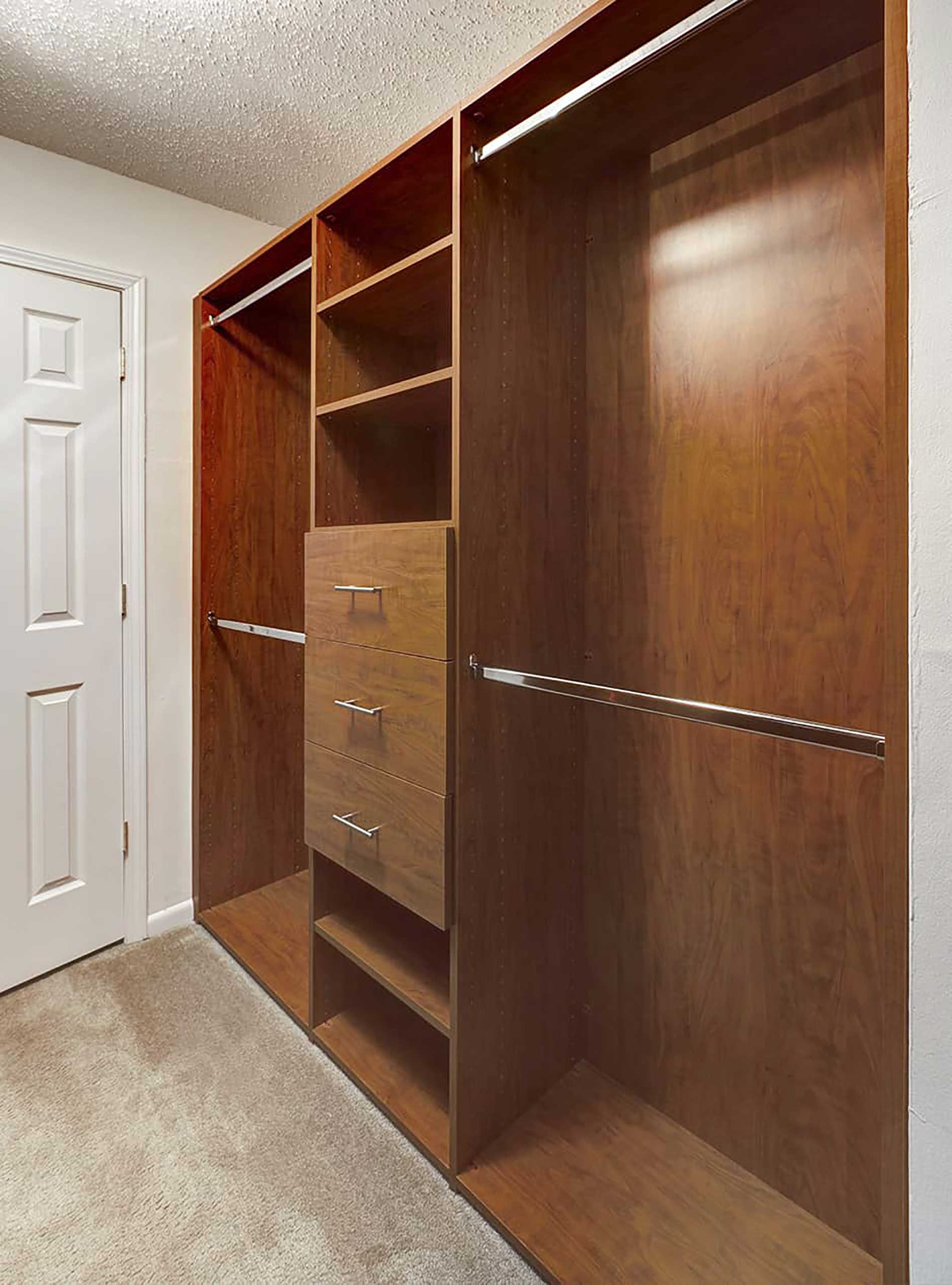 Legacy Hill Closet