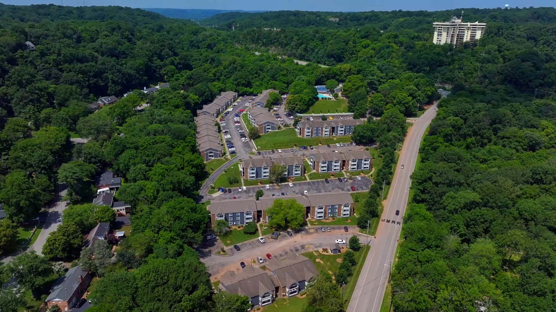 Aerial view of Legacy Hill apartments located in the Belle Meade neighborhood of Nashville