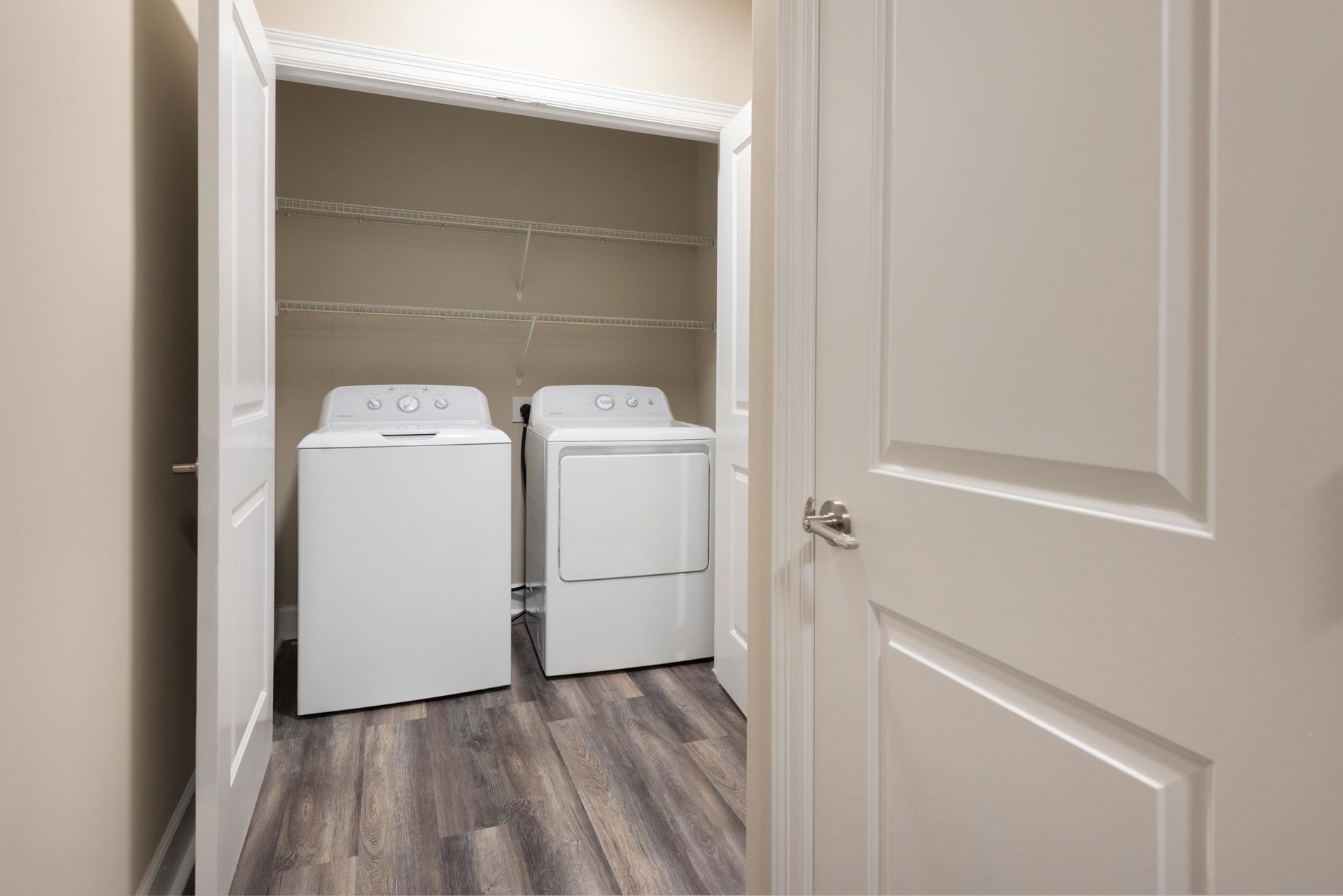 Lenox Farms apartment laundry room