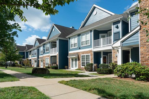 building exterior of Lenox Farms apartments located in the Braintree neighborhood of Boston