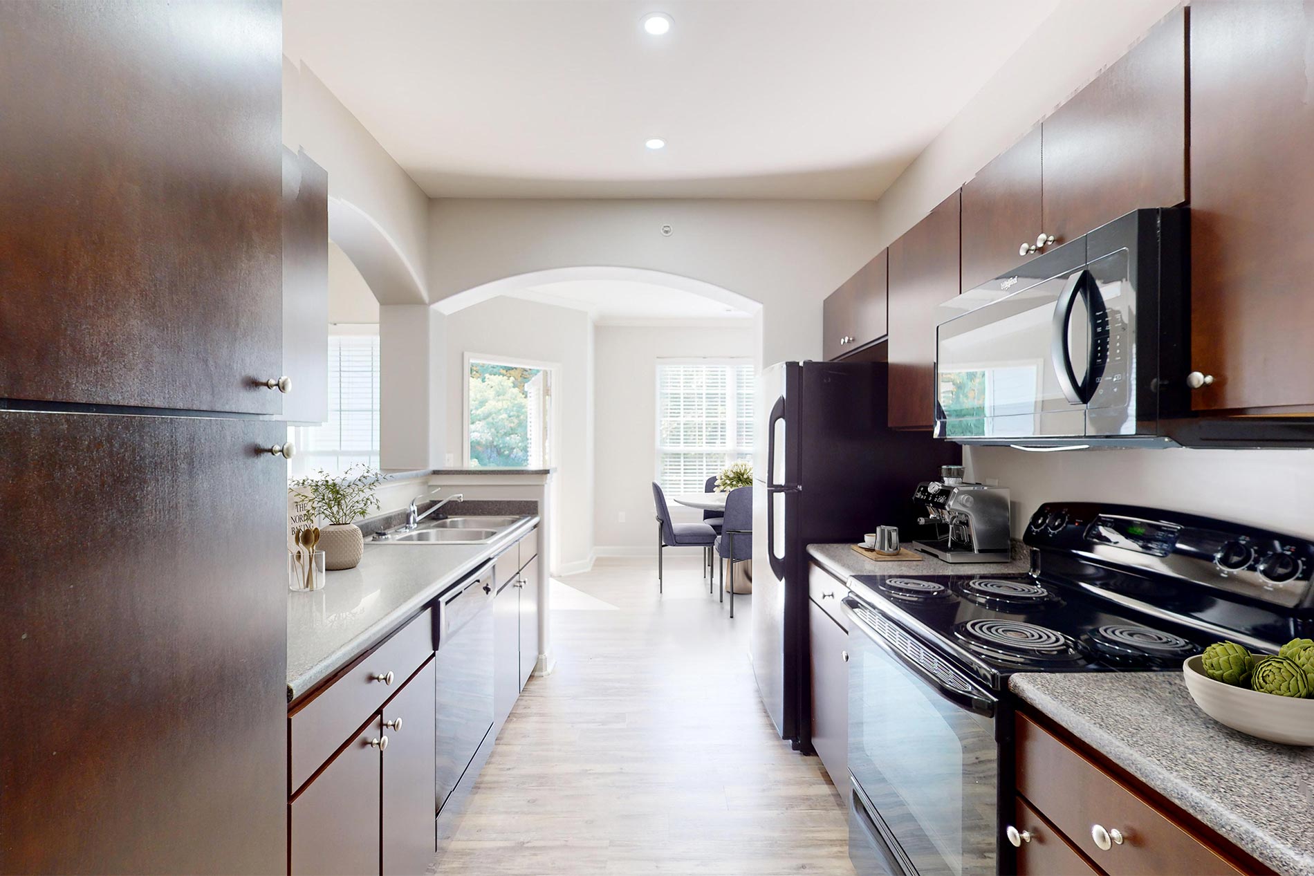 Lodge at Ames Pond apartment kitchen