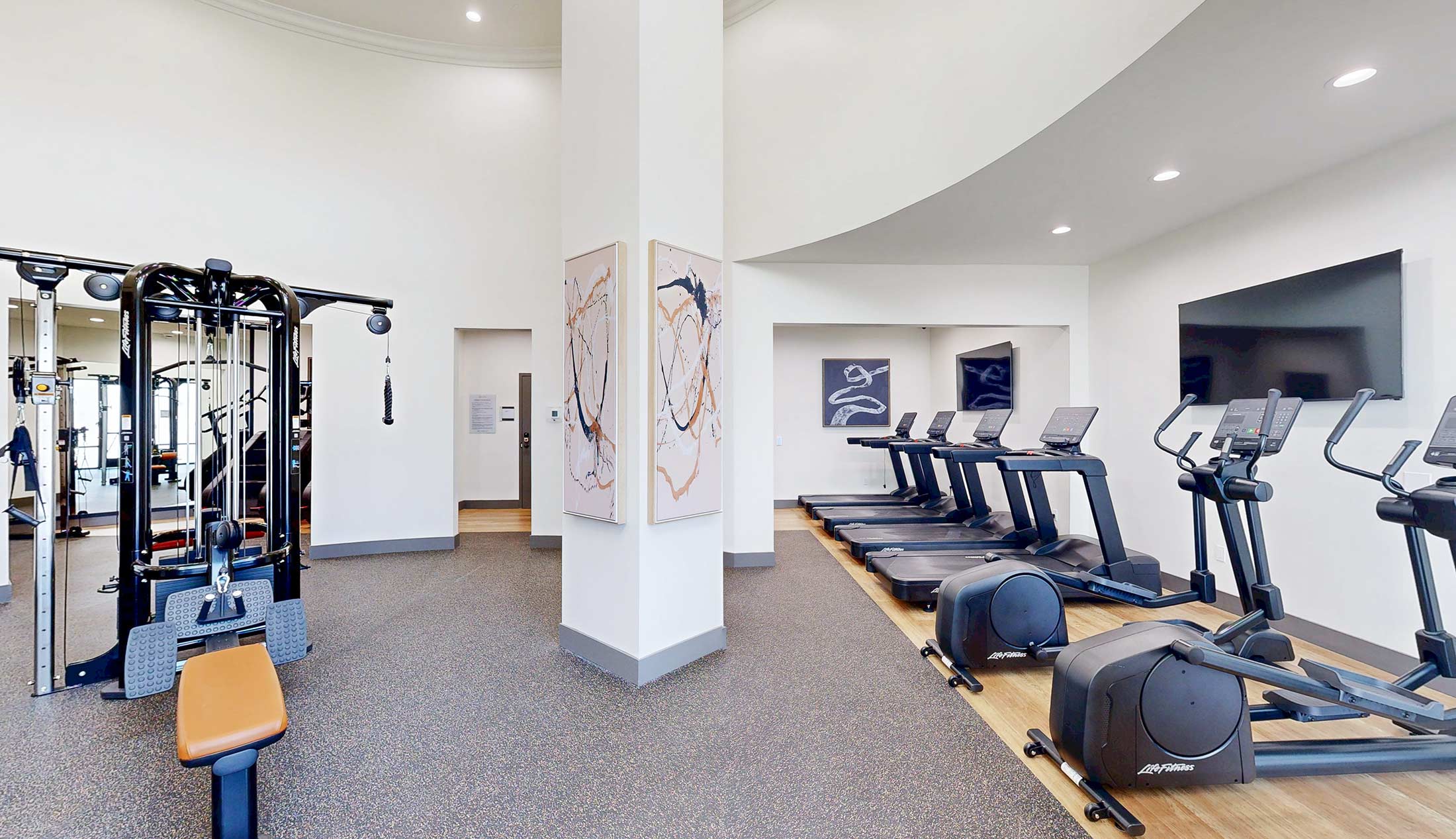 Los Alisos at Mission Viejo fitness center
