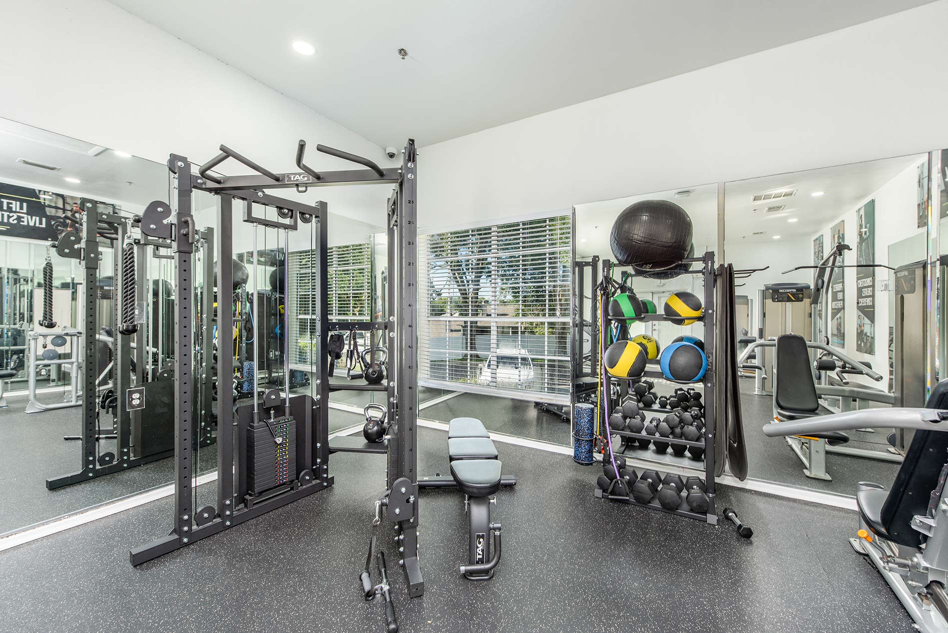 Los Altos at Altamonte Springs apartments fitness center