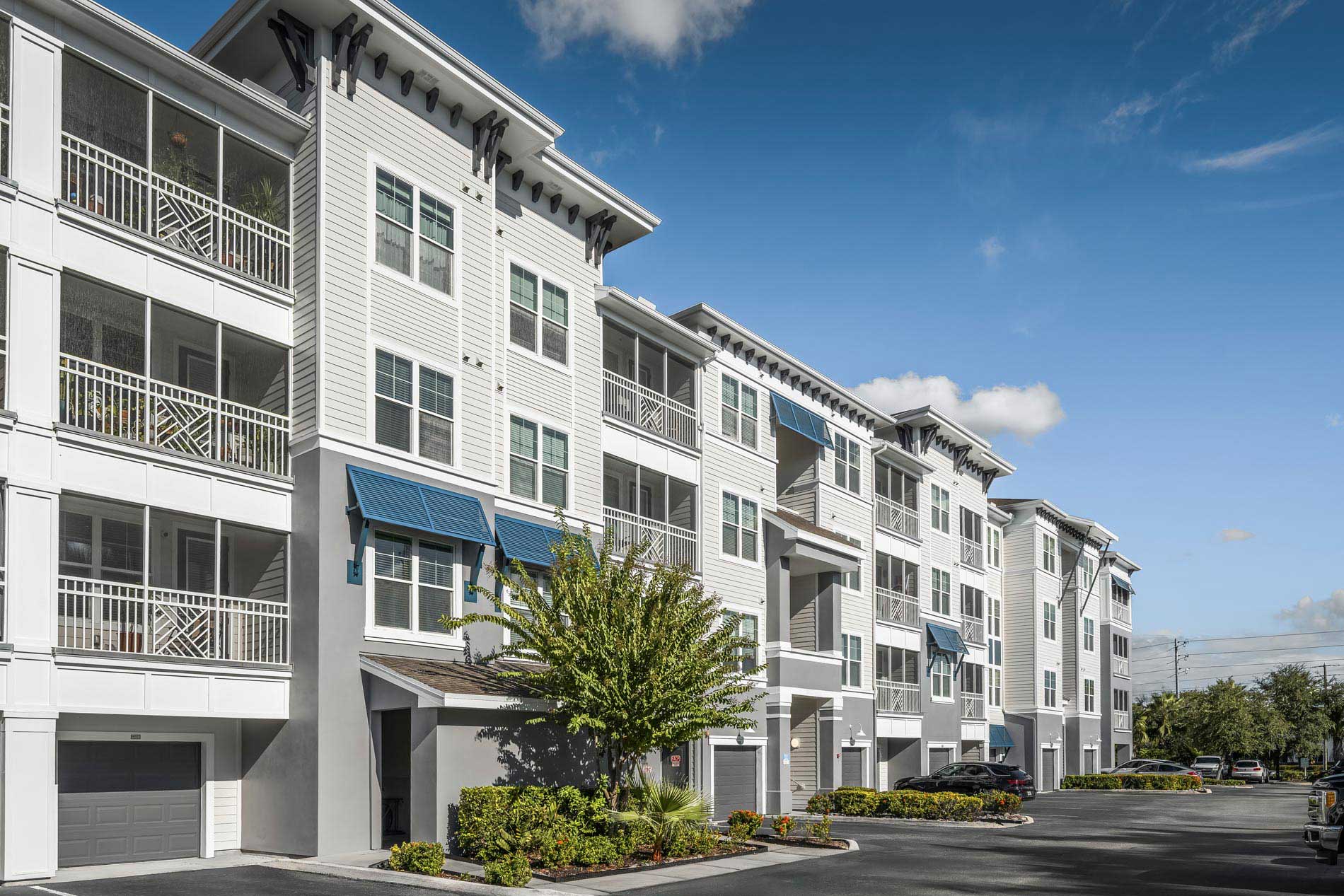Peridot Palms building exterior