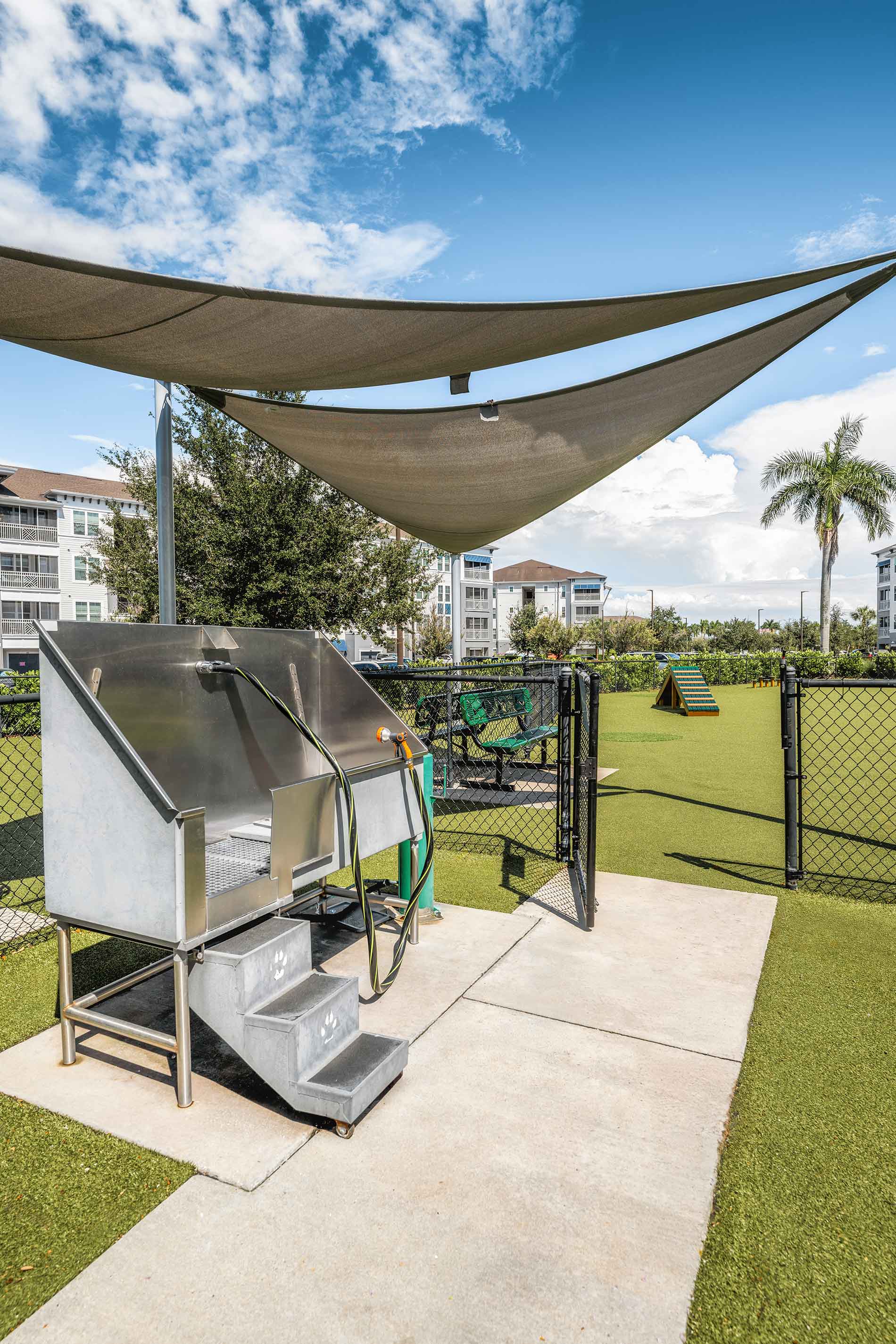 Peridot Palms dog wash