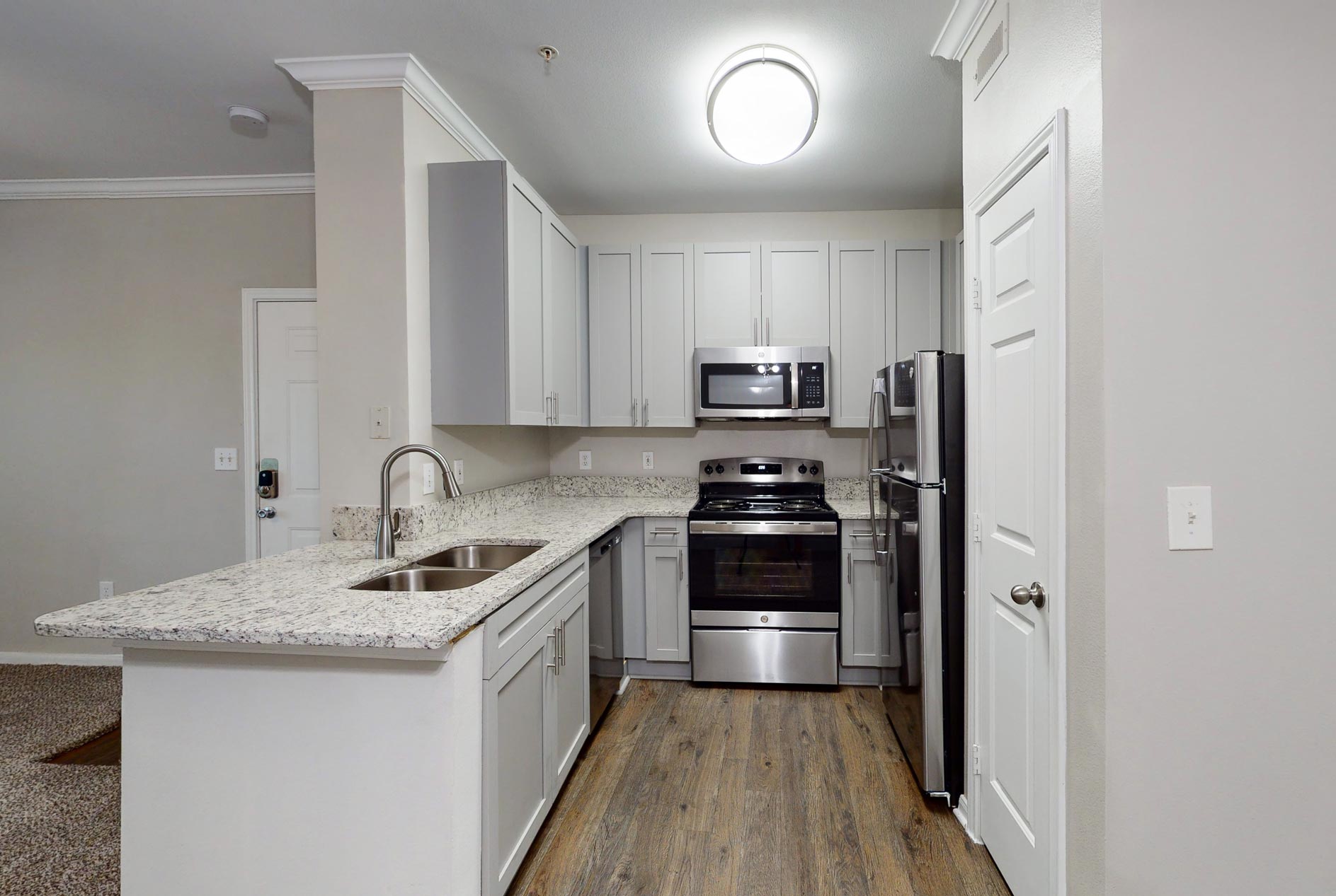 Preserve at Brentwood apartment interior kitchen