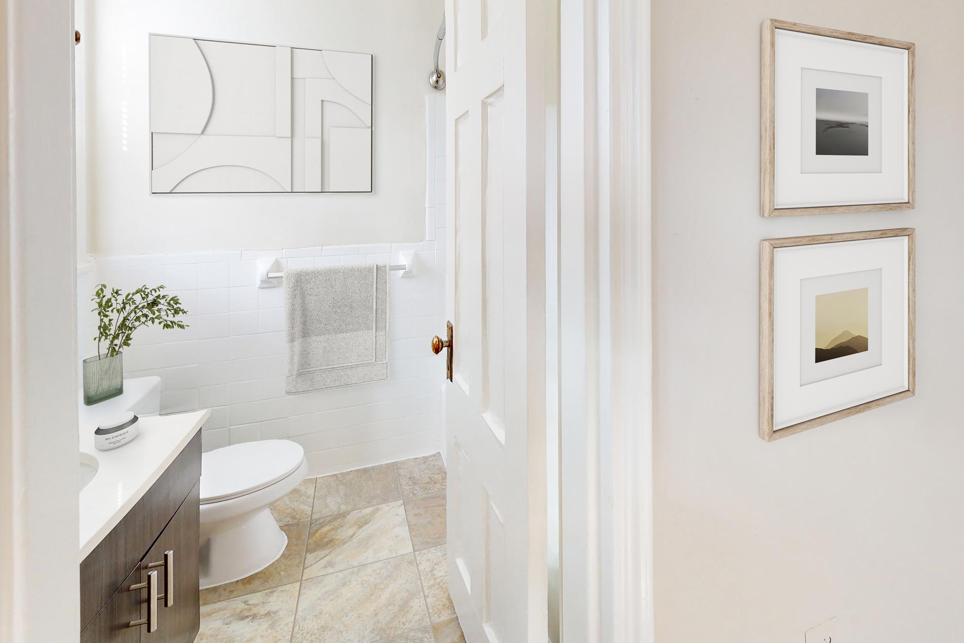 Presidential Greens staged bathroom
