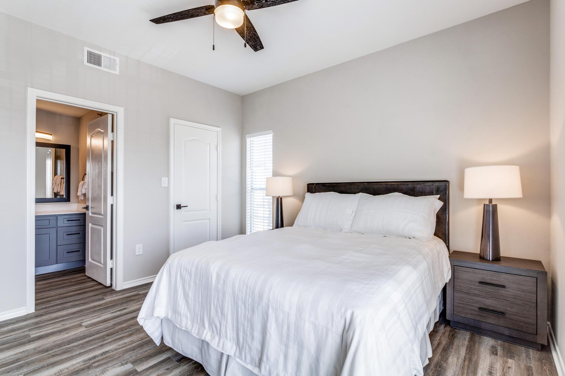 Red Stone Ranch Apartments Bedroom