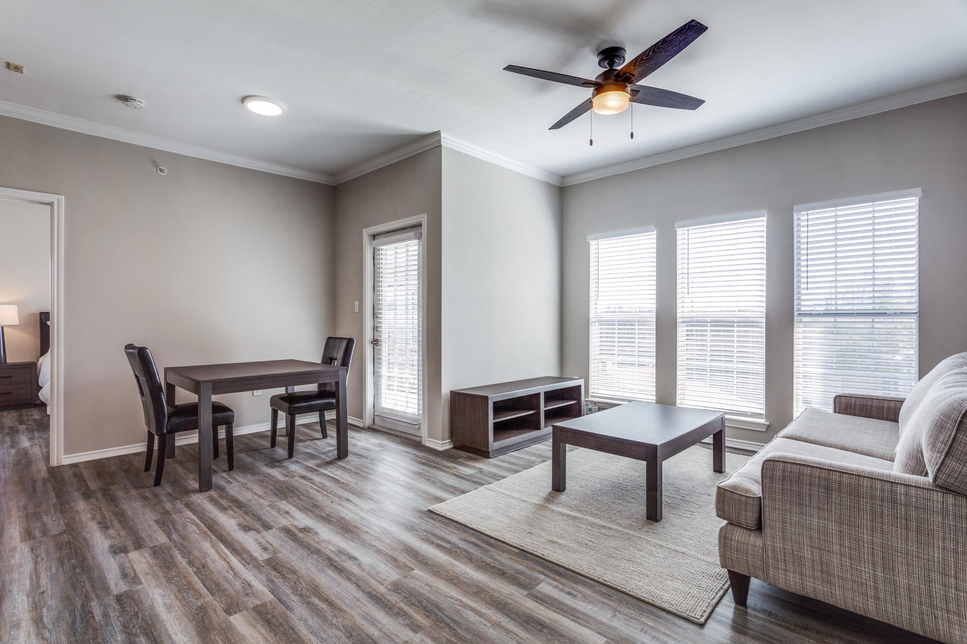 Red Stone Ranch Apartments Living Room