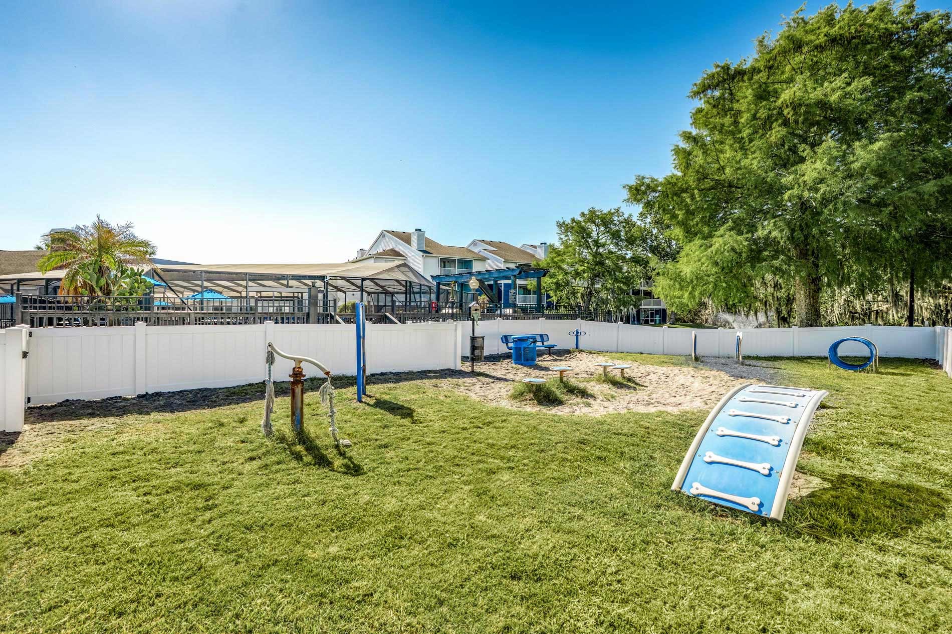 Regatta Shores dog park