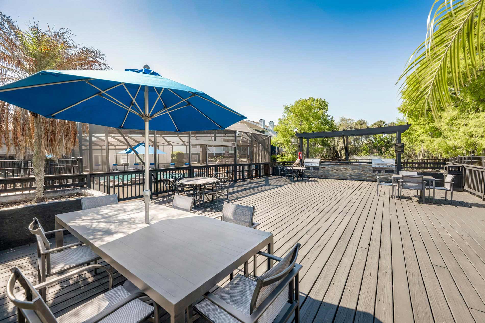 Regatta Shores outdoor kitchen