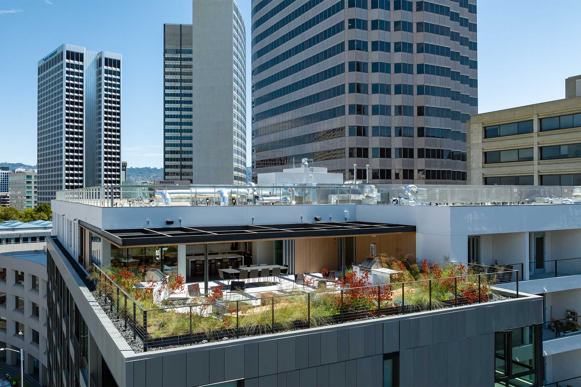 Residences at Lake Merritt sky lounge