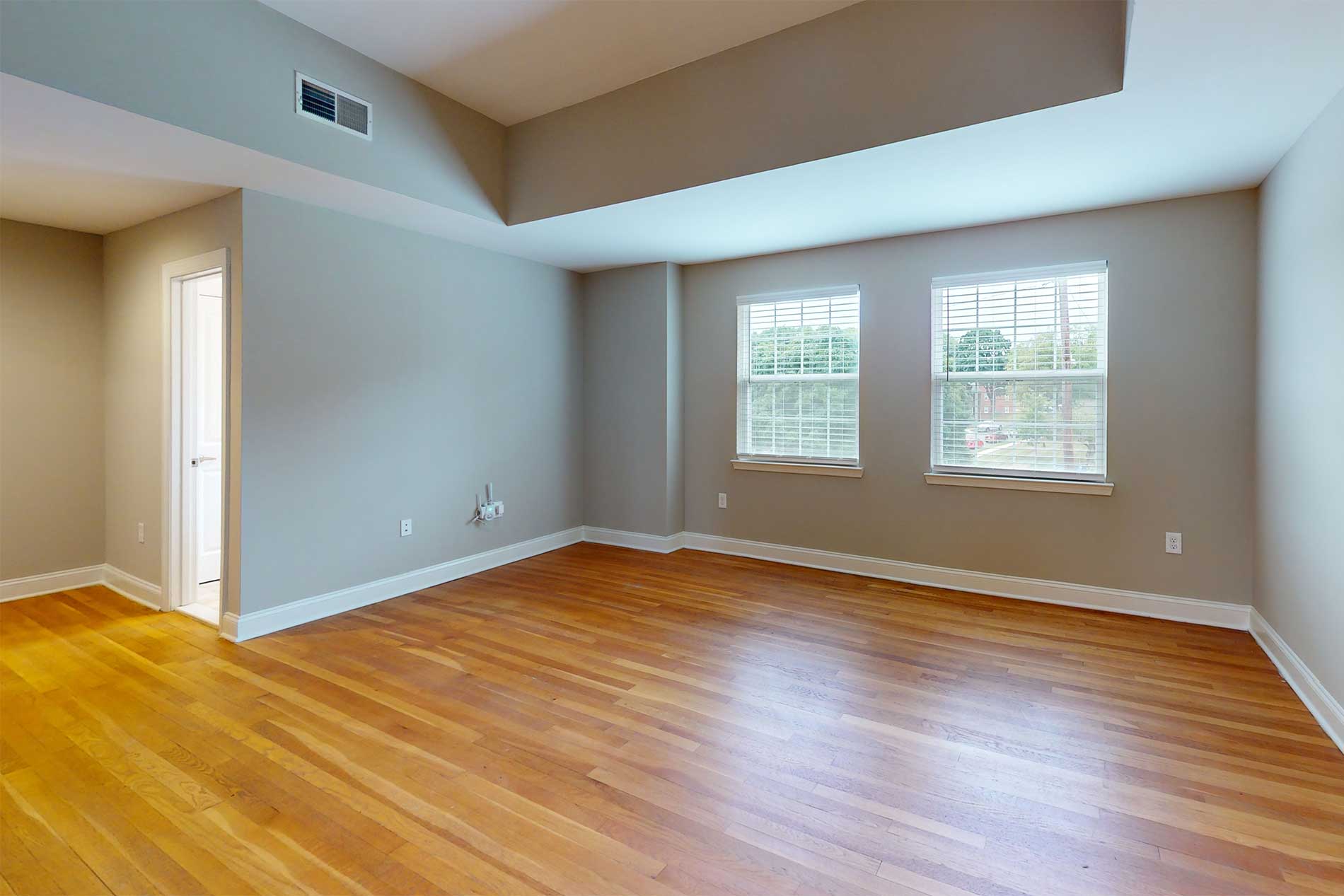 Rodgers Forge apartment living room
