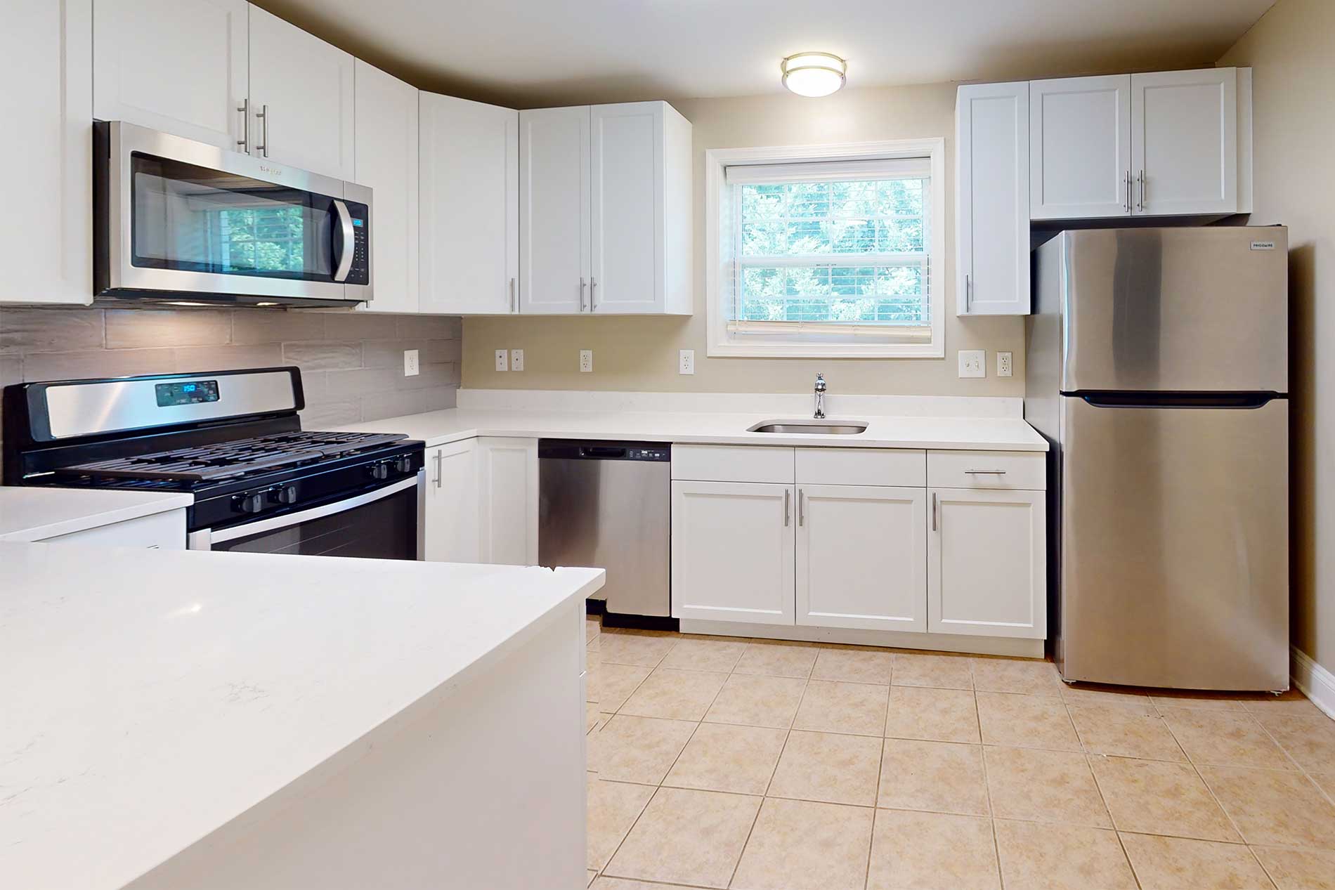 Rodgers Forge apartment kitchen