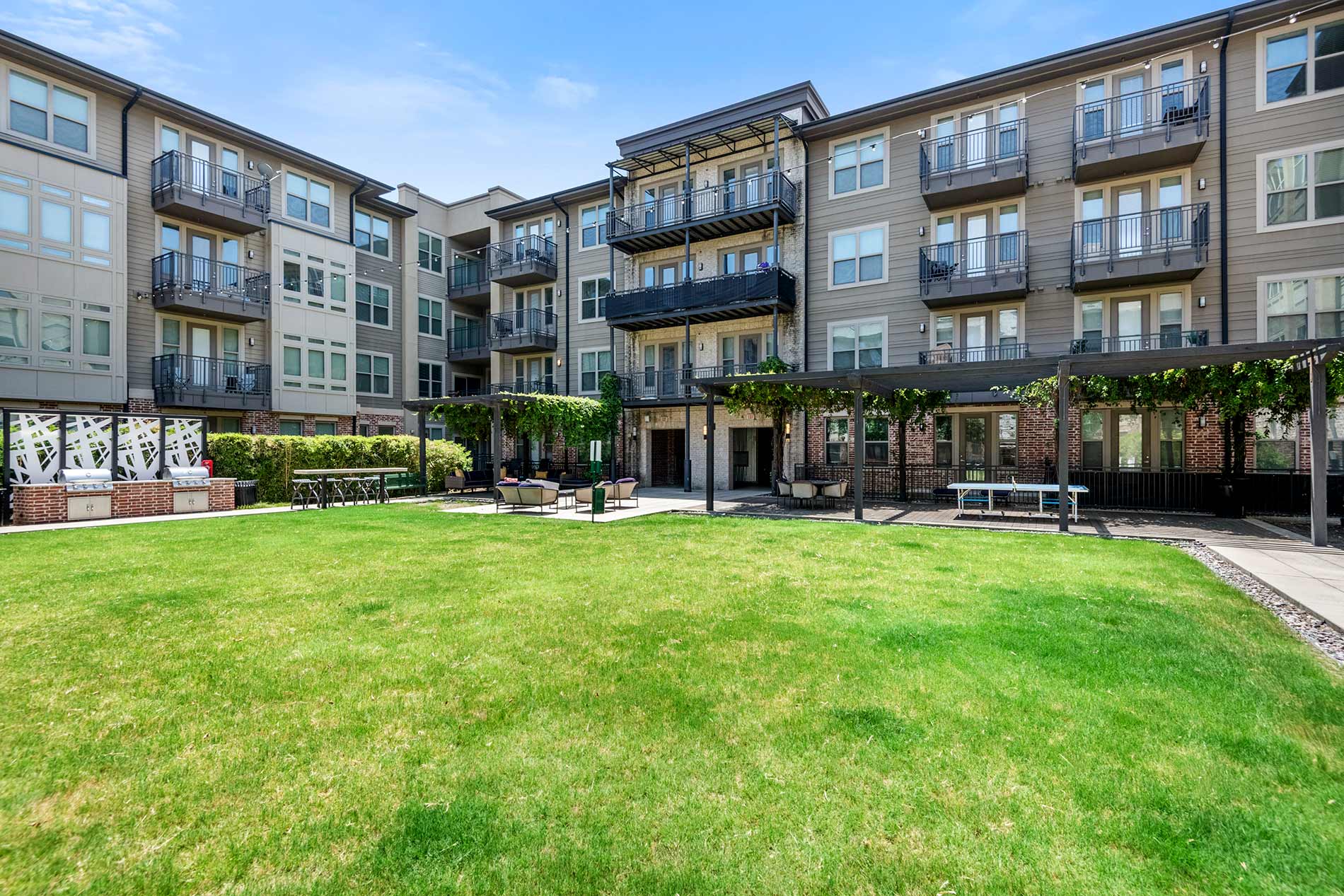 The Canal apartments courtyard