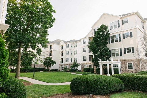 Courts At Dulles building exterior Courts At Dulles building exterior